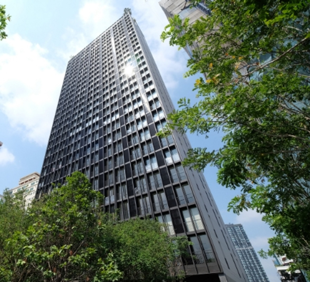 ขายคอนโดสุขุมวิท อโศก ทองหล่อ : (19762) Noble BE33