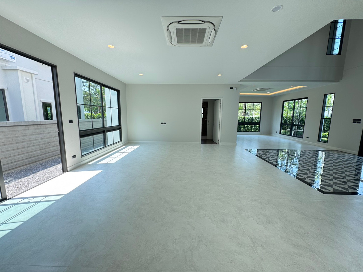 For RentHouseChaengwatana, Muangthong : Large detached house Setthasiri Ngamwongwarn new house ready for rent. Near Ngamwongswan Expressway