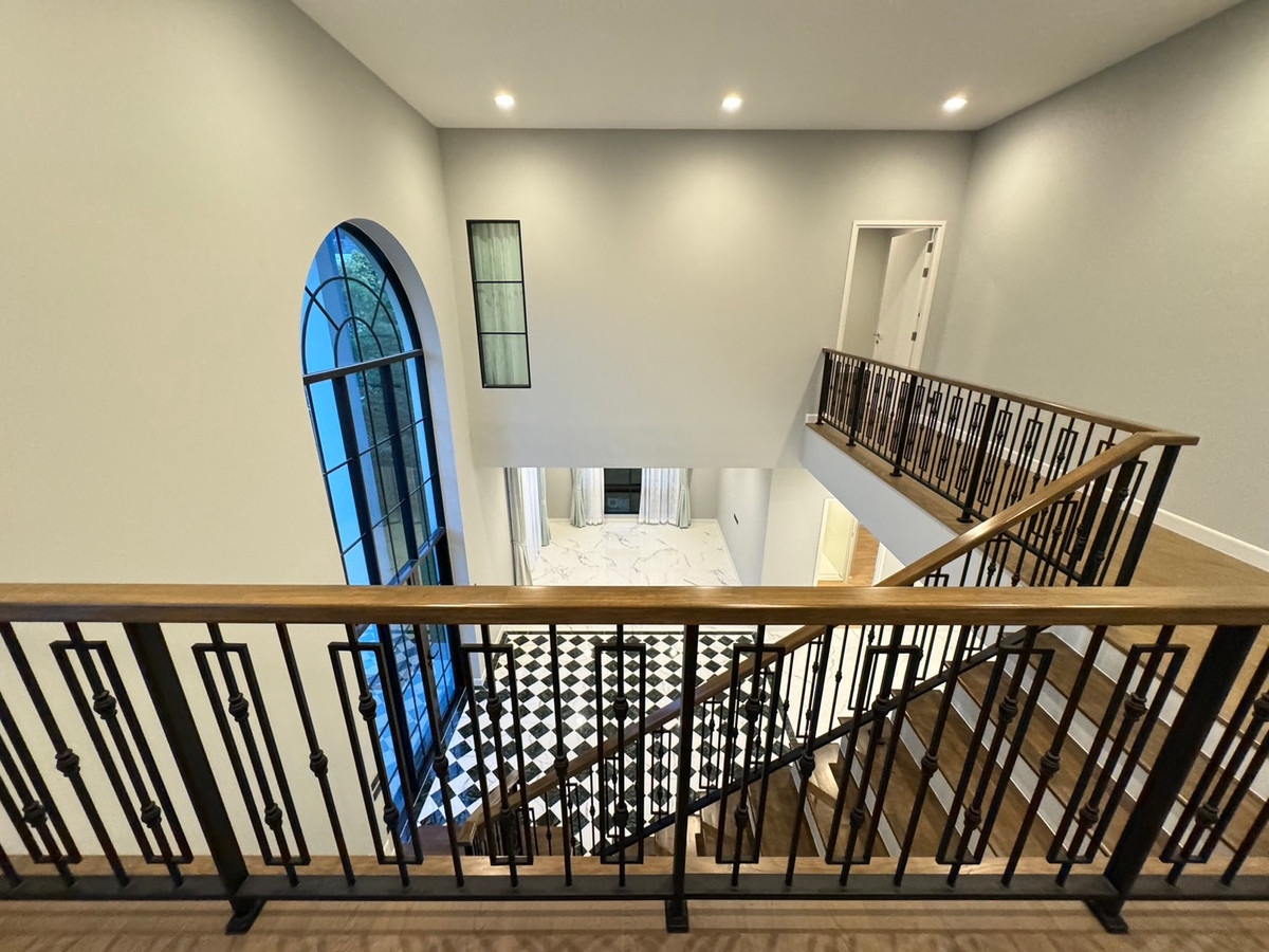 For RentHouseVipawadee, Don Mueang, Lak Si : Setthasiri Don Mueang, single house near the airport. Vacant and ready for rent You can inquire and make an appointment to view.