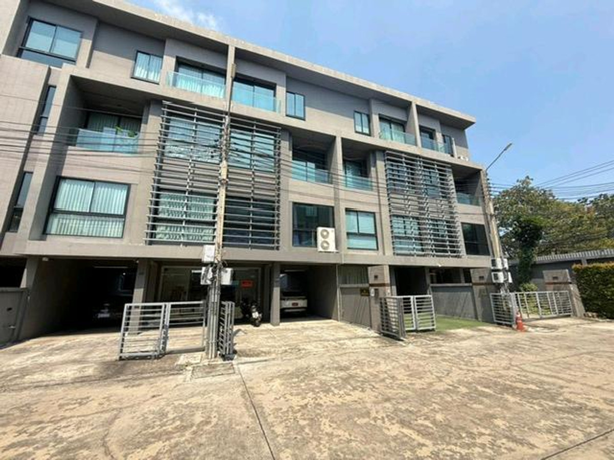 ขายโฮมออฟฟิศเลียบทางด่วนรามอินทรา : ขายโฮมออฟฟิศสวย 4 ชั้น ARCO เลียบด่วน–โยธินพัฒนา ใกล้ Central East Ville