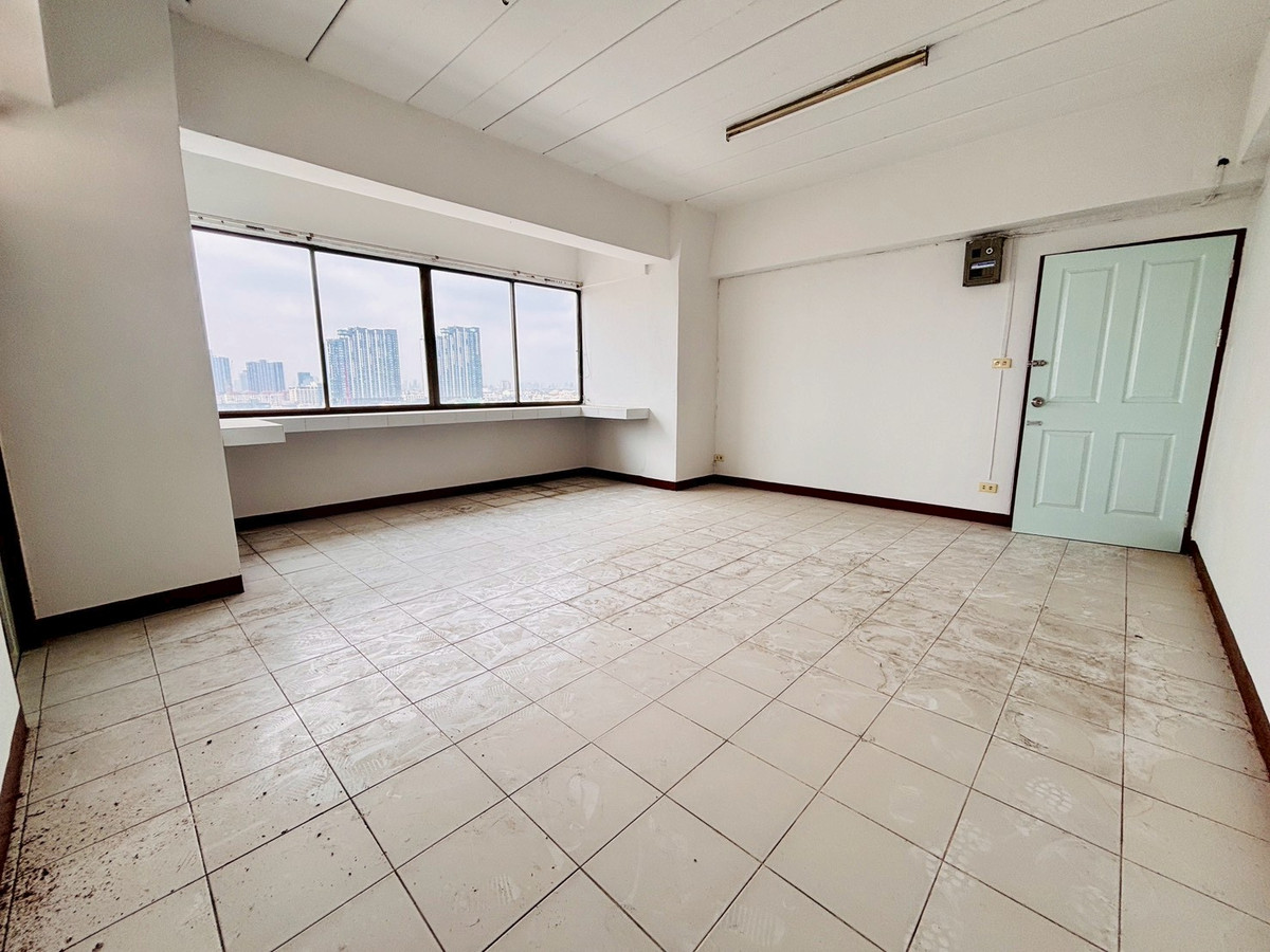 For SaleCondoRamkhamhaeng, Hua Mak : Selling cheap!! Free transfer Condo near MRT Si Kritha Sin Setthee Condo Ramkhamhaeng 52/2 Condo for Sale Free!! transfer MRT Si Kritha Station Sin Setthee Condo Ramkhamhaeng 52/2