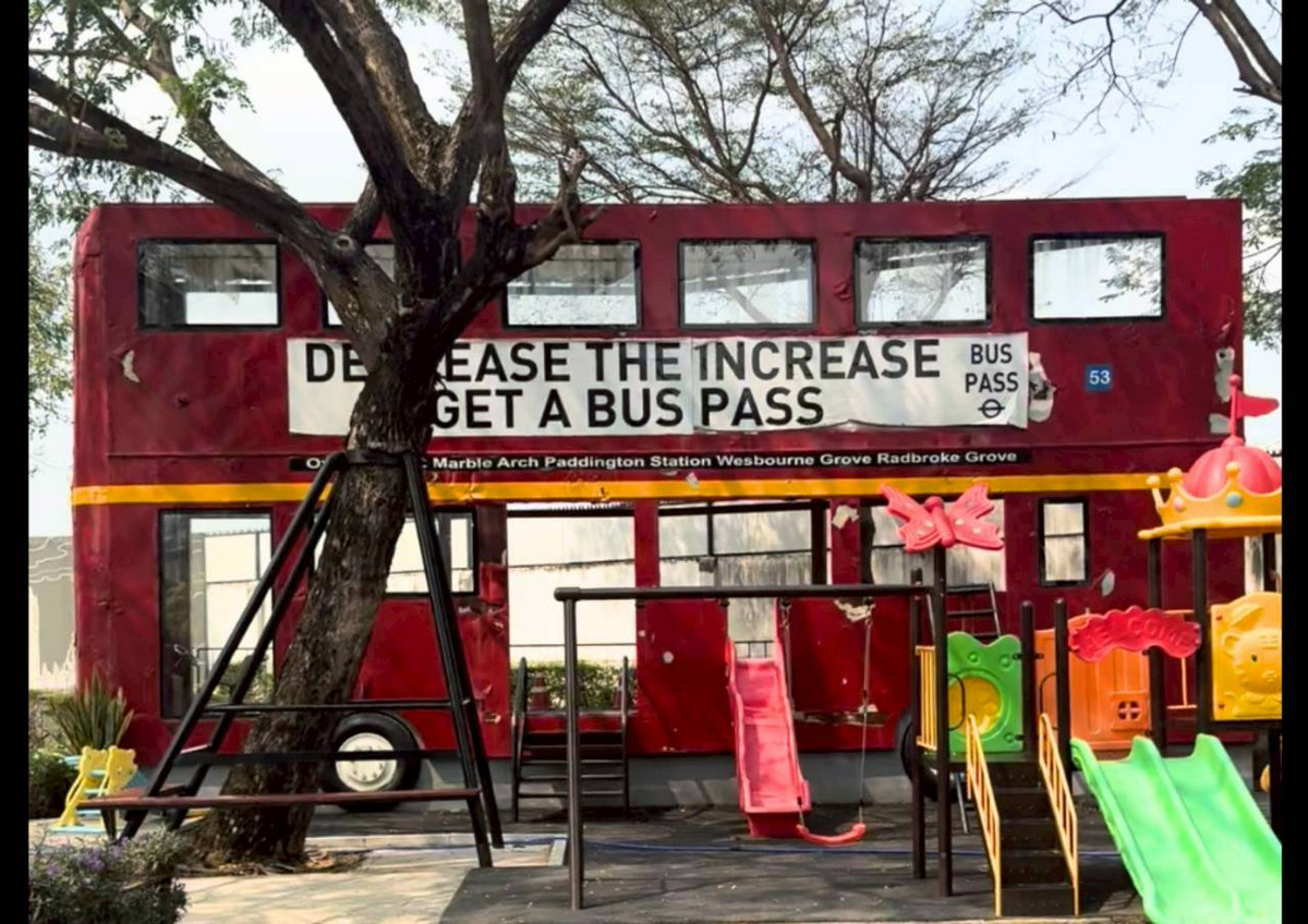 For SaleTownhomeNonthaburi, Bang Yai, Bangbuathong : Selling below cost! Indy (Bang Yai - opposite Westgate) Townhouse like new, 2 bedrooms, 3 bathrooms, 2 parking spaces.