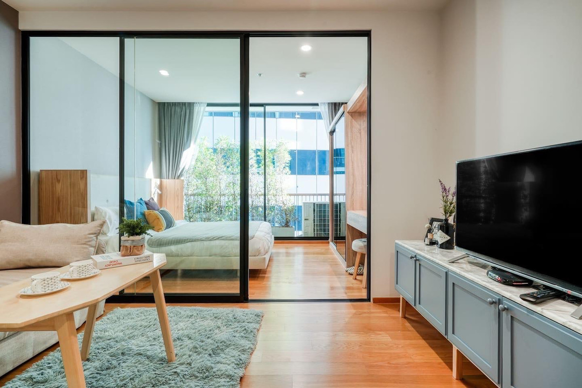 ให้เช่าคอนโดสาทร นราธิวาส : ✨ Noble Revo Silom: คอนโดให้เช่าใจกลางสีลม-สาทร ที่คุณต้องหลงรัก! ✨