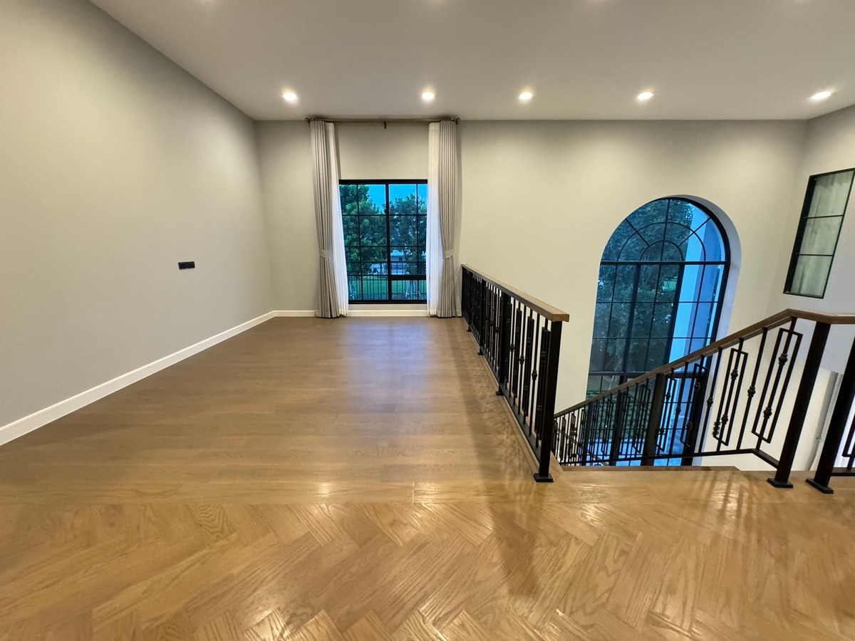 For RentHouseVipawadee, Don Mueang, Lak Si : Setthasiri Don Mueang, single house near the airport. Vacant and ready for rent You can inquire and make an appointment to view.