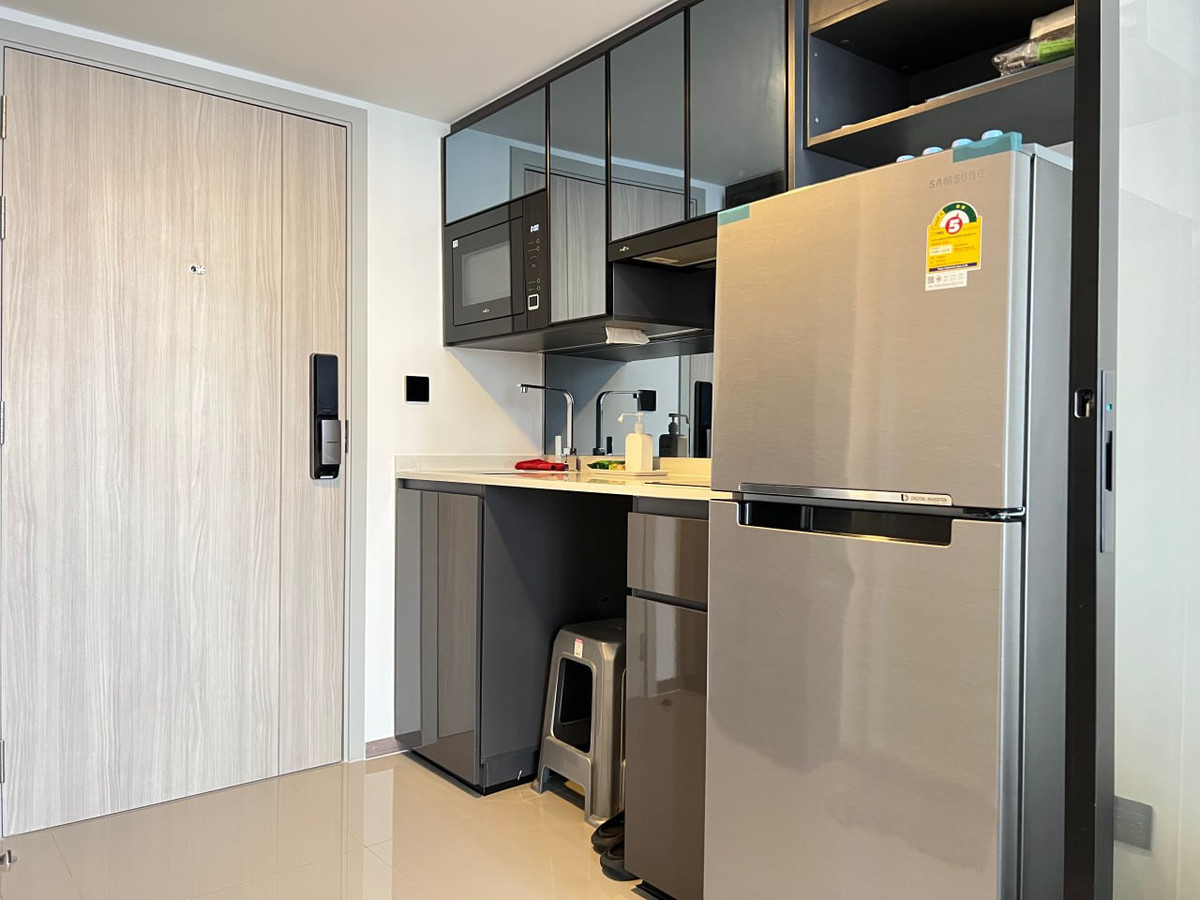 For RentCondoSiam Paragon ,Chulalongkorn,Samyan : Park Origin Chula Samyan【𝐒𝐄𝐋𝐋 & 𝐑𝐄𝐍𝐓】🔥Bright and airy in a minimalist tone, adding a relaxing touch to living in the heart of the city🔥 Contact Line ID: @hacondo
