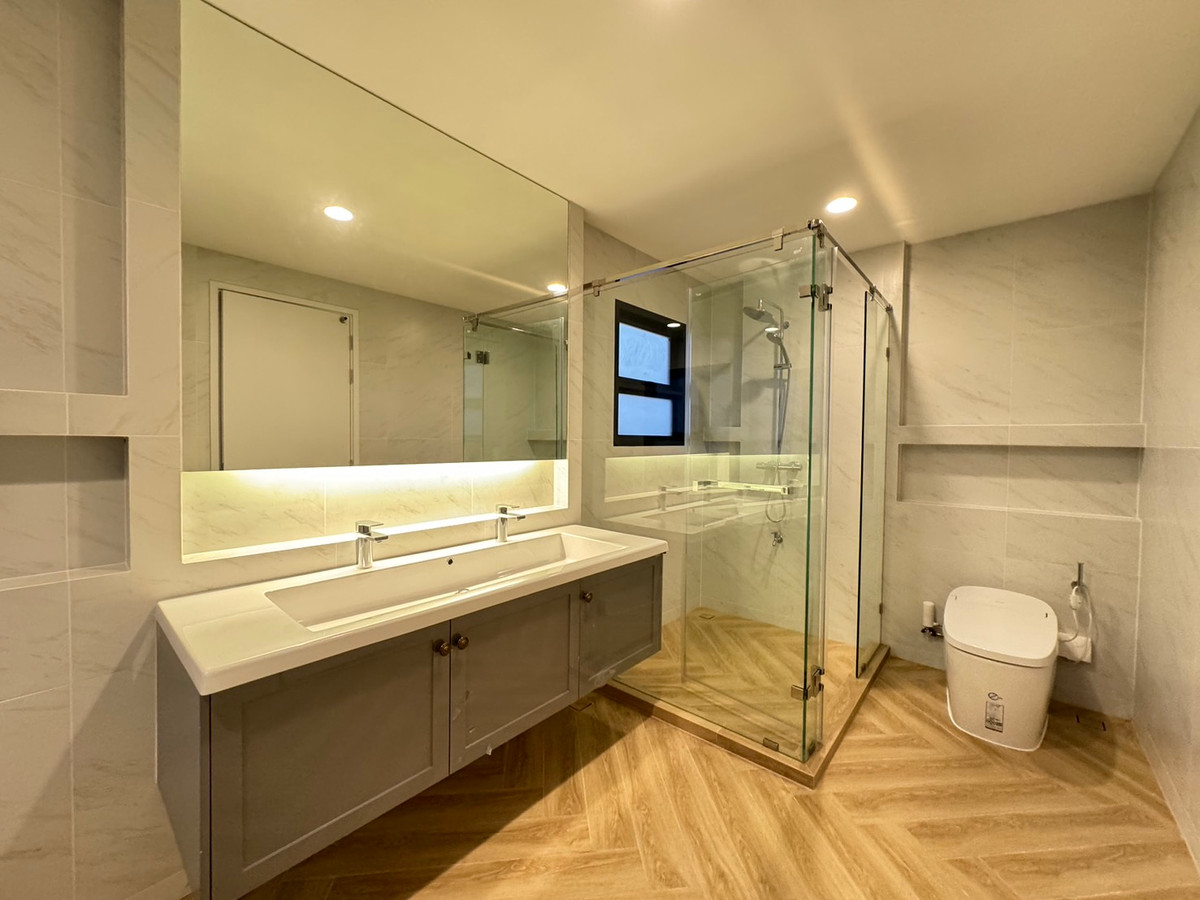 For RentHouseVipawadee, Don Mueang, Lak Si : Setthasiri Don Mueang, single house near the airport. Vacant and ready for rent You can inquire and make an appointment to view.