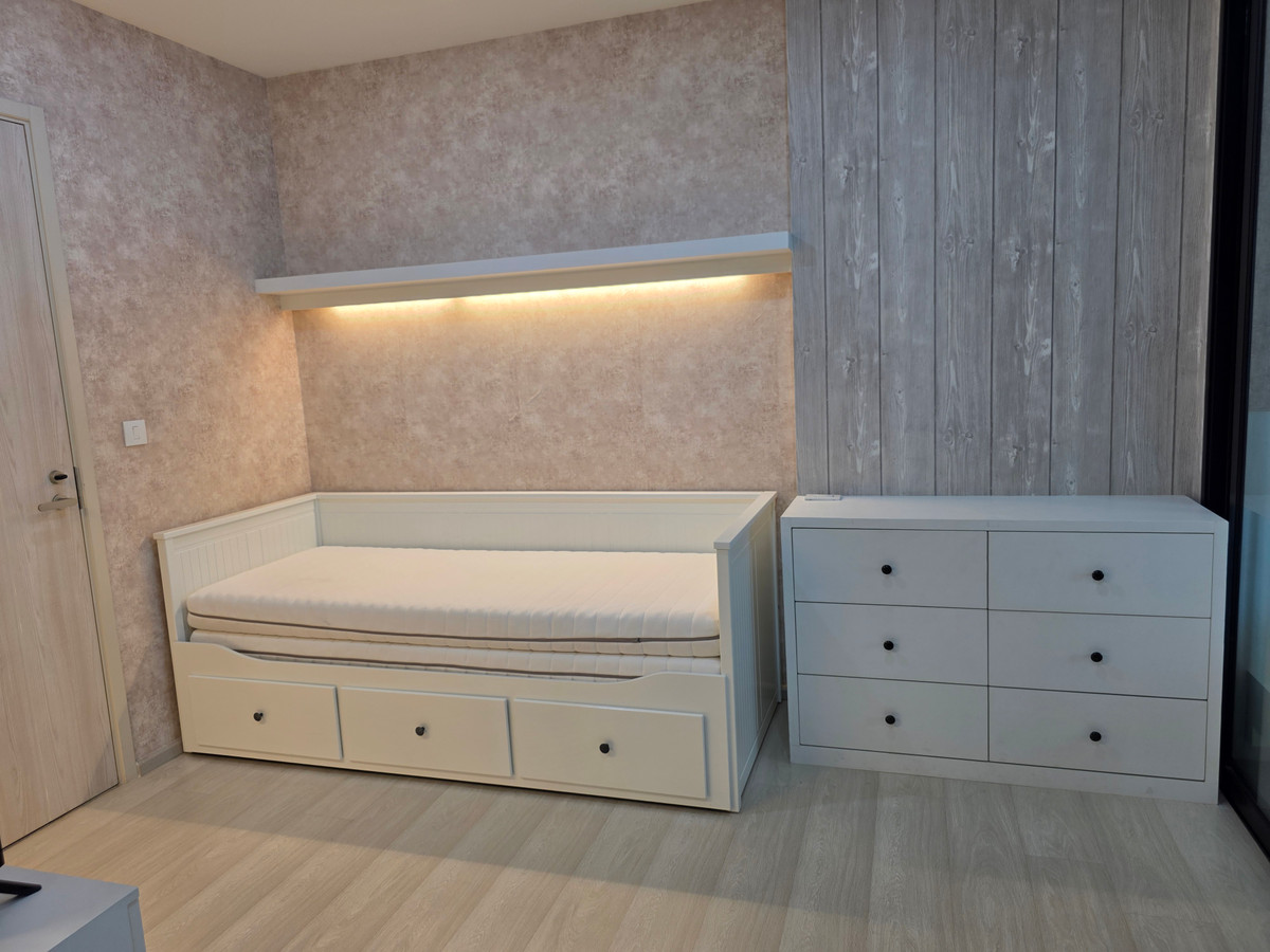 For RentCondoRama9, Petchburi, RCA : 🔥For urgent rent🔥Life Asoke, beautifully decorated, fully furnished, ready to move in Located in the heart of Rama 9, near MRT Phetchaburi.