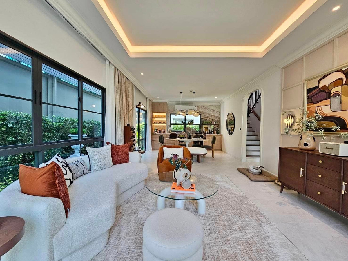 For SaleHouseChaengwatana, Muangthong : Brand new single house for sale at Setthasiri ngamwongwan!!✨ 4 bedrooms, 4 bathrooms, 247 sq m, ready to move in, near Chaengwattana. If interested, call 086-3692224.