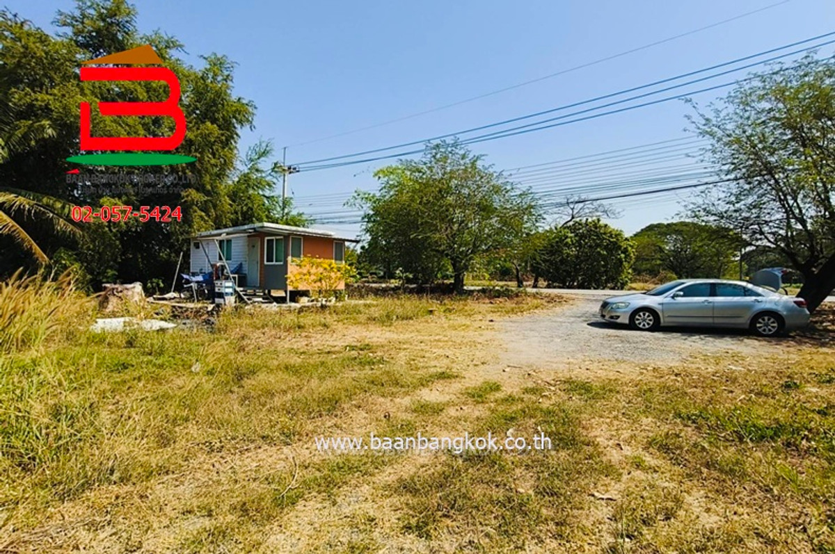 ขายที่ดินปทุมธานี รังสิต ธรรมศาสตร์ : ที่ดินเปล่า เนื้อที่ 24-3-8 ไร่ ซอยสุทธิพันธ์ (ระหว่างซอยเลียบคลองหกตะวันตก 31-33) ถนนรังสิต-นครนายก ตำบลคลองหก อำเภอคลองหลวง ปทุมธานี