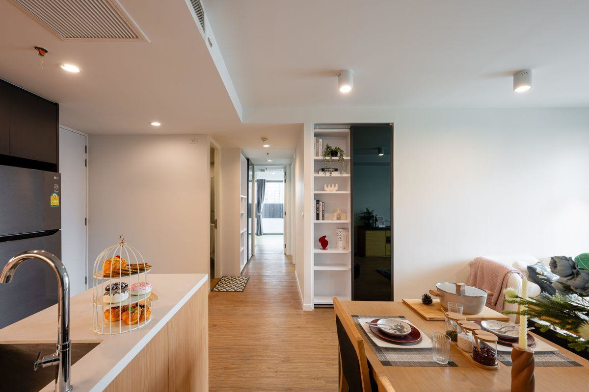 For SaleCondoSilom, Saladaeng, Bangrak : Condo for sale near Chula, 3 bedrooms, 2 bathrooms, 2 parking spaces (Fixed 1, not Fixed 1) 