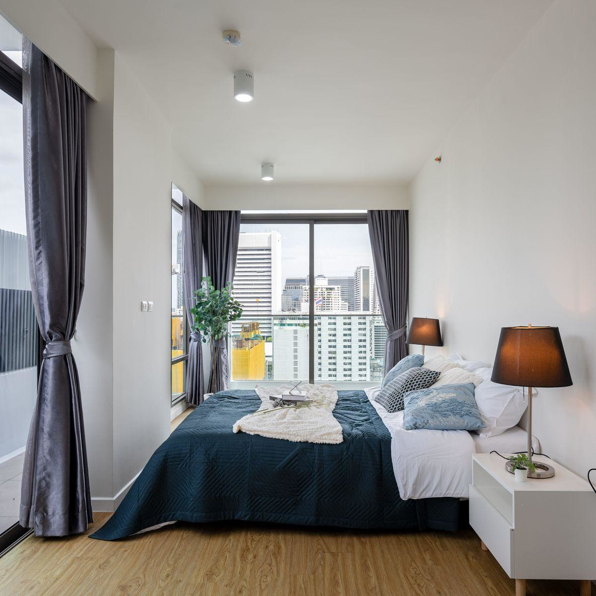 For SaleCondoSilom, Saladaeng, Bangrak : Condo for sale near Chula, 3 bedrooms, 2 bathrooms, 2 parking spaces (Fixed 1, not Fixed 1) 