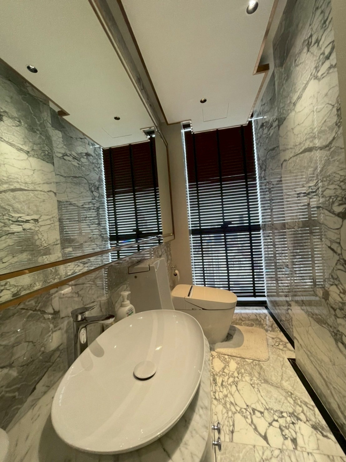 ให้เช่าคอนโดพระราม 9 เพชรบุรีตัดใหม่ RCA : ให้ เช่า The esse at singha complex 3ห้องนอน 4ห้องน้ำ 244sq.m (Penthouses)