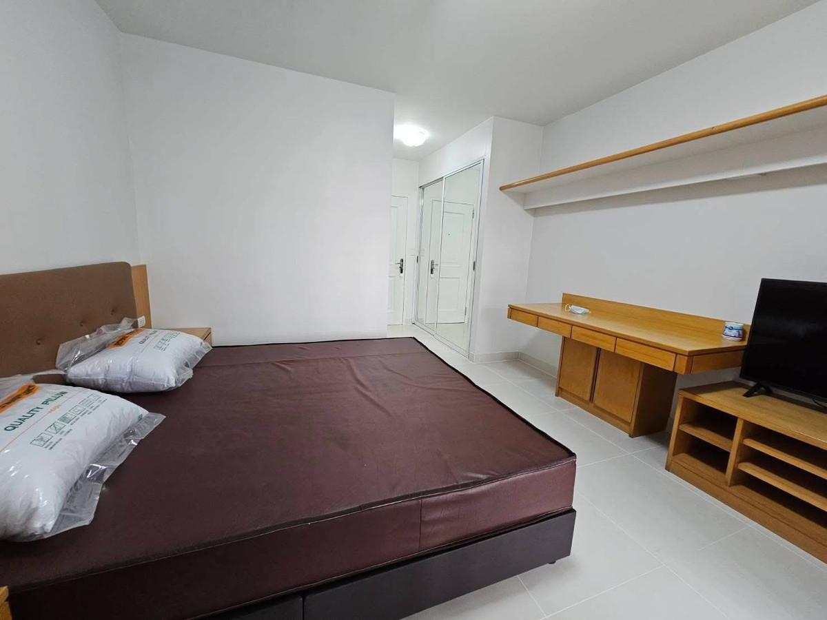 For RentCondoRama9, Petchburi, RCA : ME2500124 Millions of views but rent less than 10,000! I House Rama 9-Ekkamai near MRT Rama 9