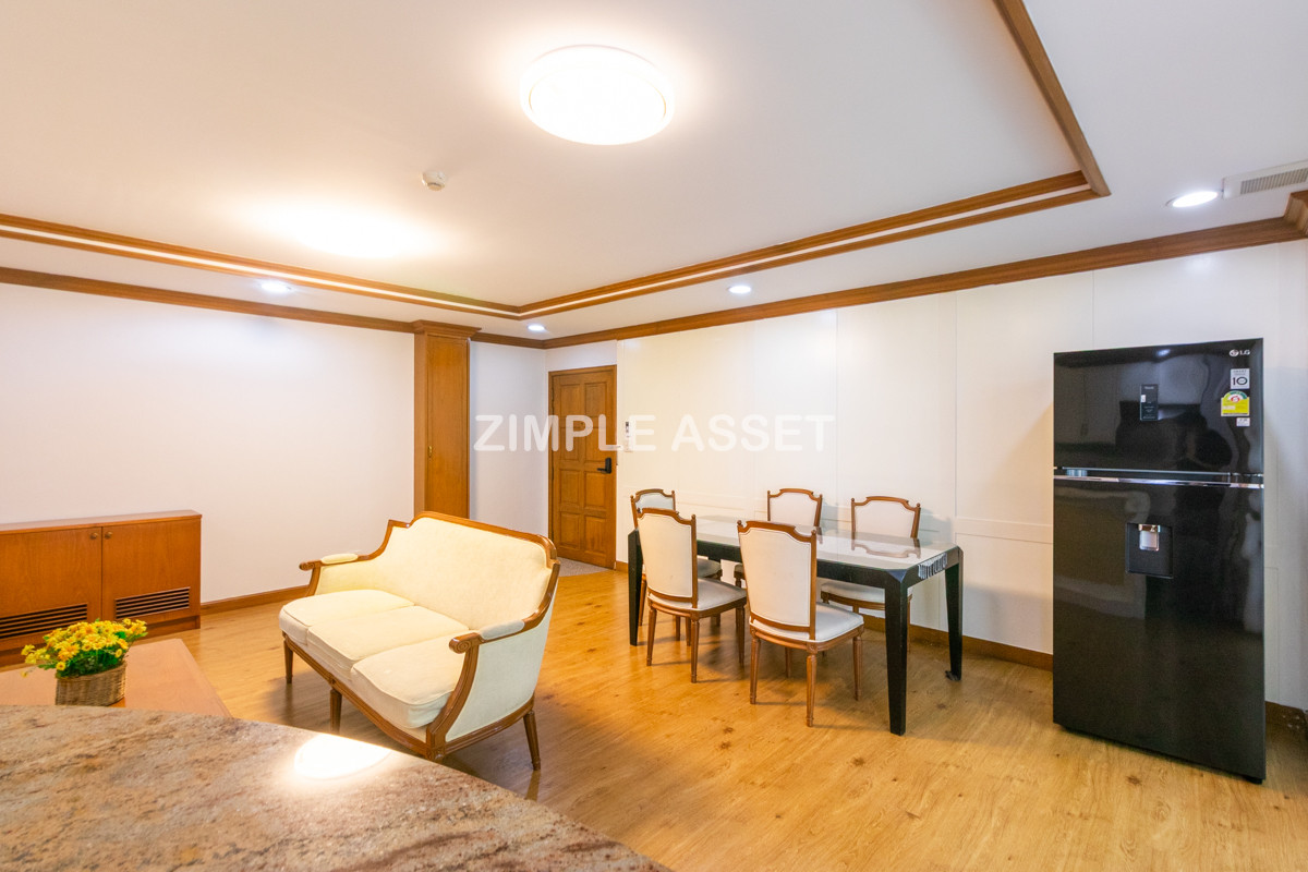 For RentSukhumvit, Asoke, Thonglor : Line ID: @zimple_asset  Residence for Rent in Soi Sawatdi, Sukhumvit. Spacious rooms, fully furnished, prime location.
