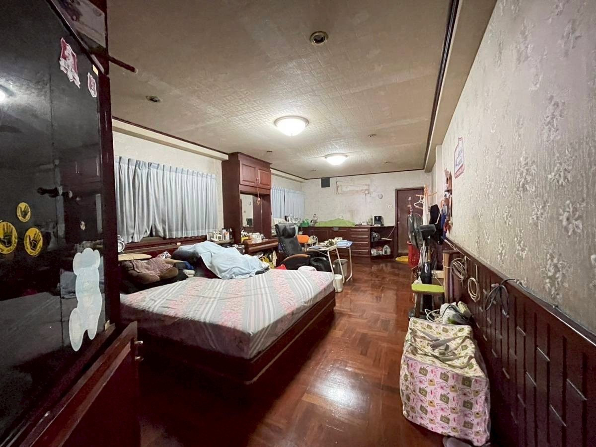 ขายอาคารพาณิชย์ราชเทวี พญาไท : 93044 - ขาย!!อาคารพาณิชย์ 2 คูหา 5 ชั้น + ชั้นลอย ทำเลทอง พระราม 6 ซอย 19 ติดไปรษณีย์ไทย อุรุพงษ์ ถนนเพชรบุรี เขตราชเทวี พญาไท กรุงเทพฯ