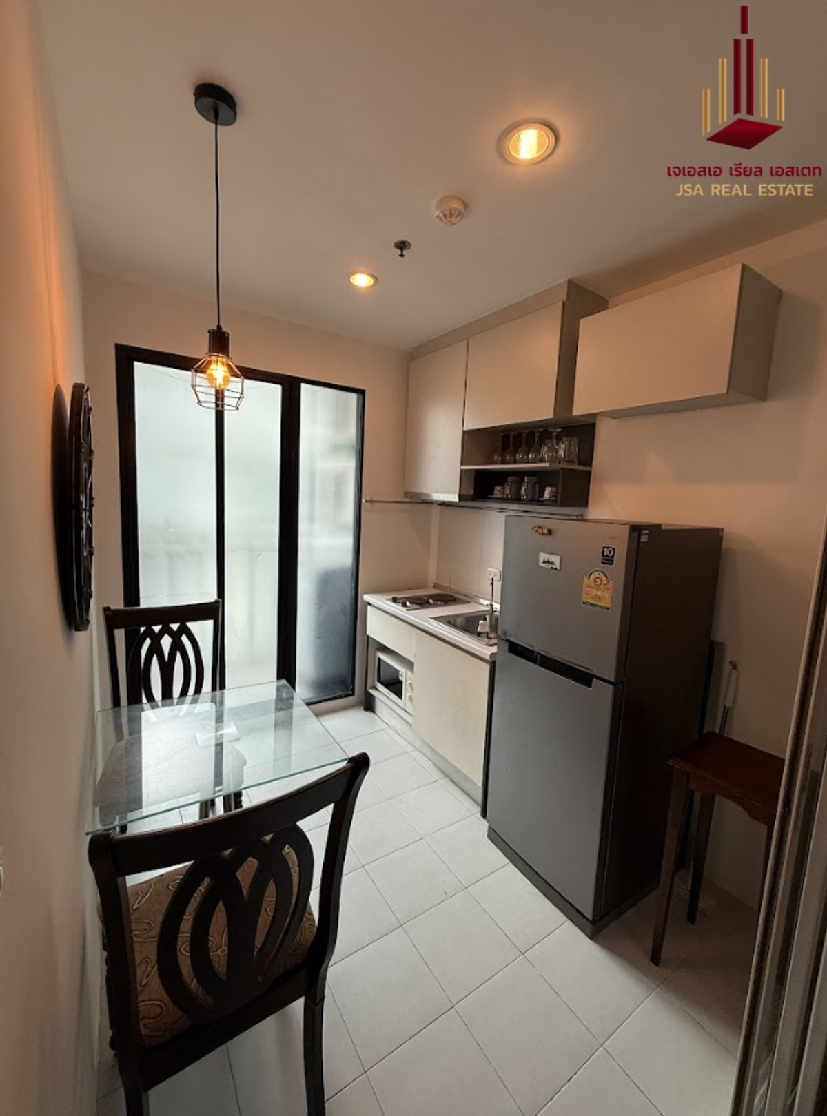 ให้เช่าคอนโดแจ้งวัฒนะ เมืองทอง : ✨ For Rent: The Base Chaengwattana Condo ✨ 💰 Only 10,000 THB/month