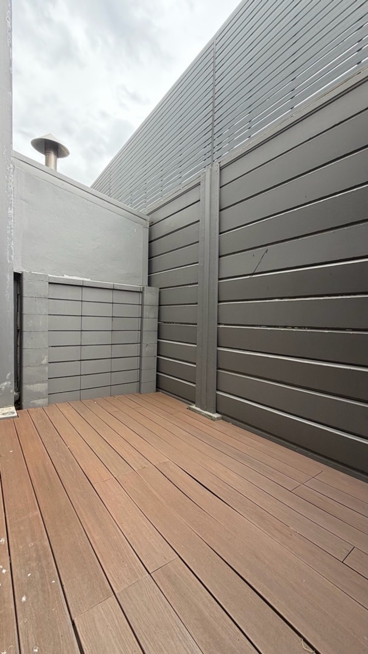 For SaleTownhomePattanakan, Srinakarin : Urgent sale, great price, Navana Define Srinakarin-Rama 9, luxury townhome, 3 floors, large functions, good value, premium location.