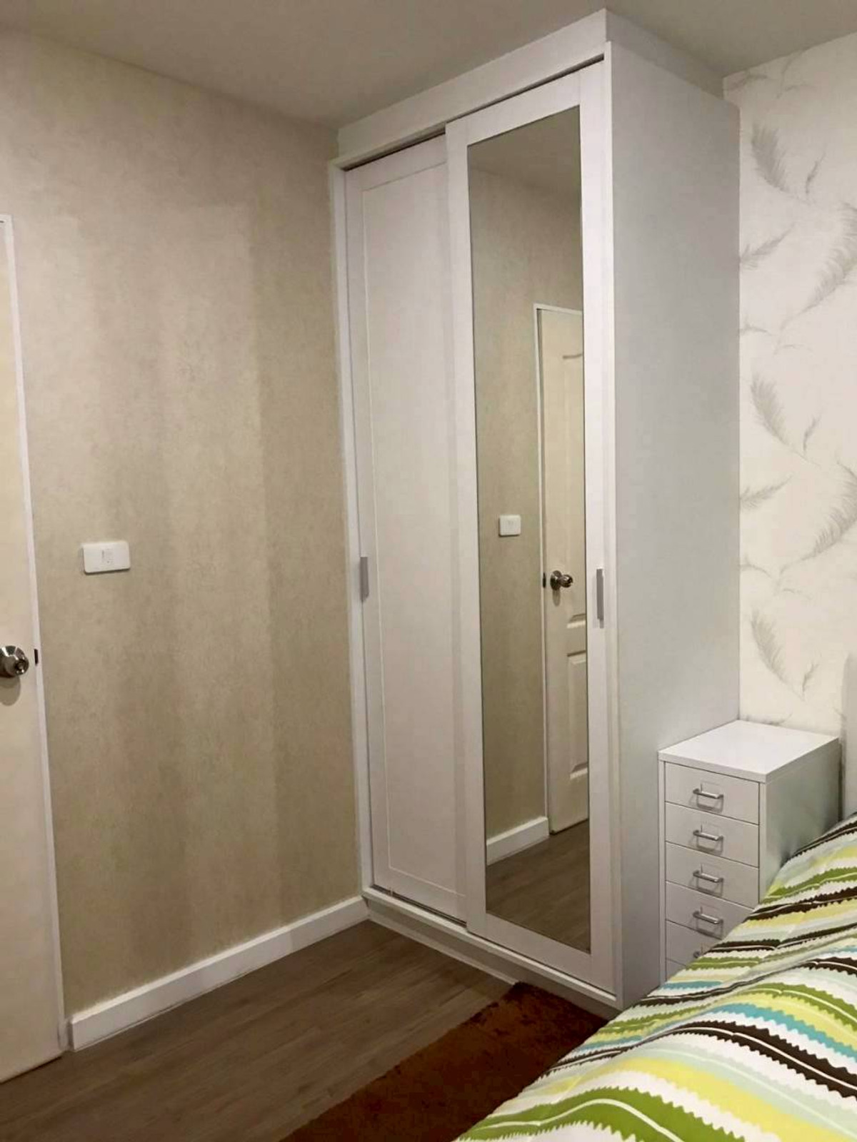 For SaleCondoChaengwatana, Muangthong : 94986 - Condo for sale, ready to move in. Near The Mall Ngamwongwan, price only 1.12 million baht.