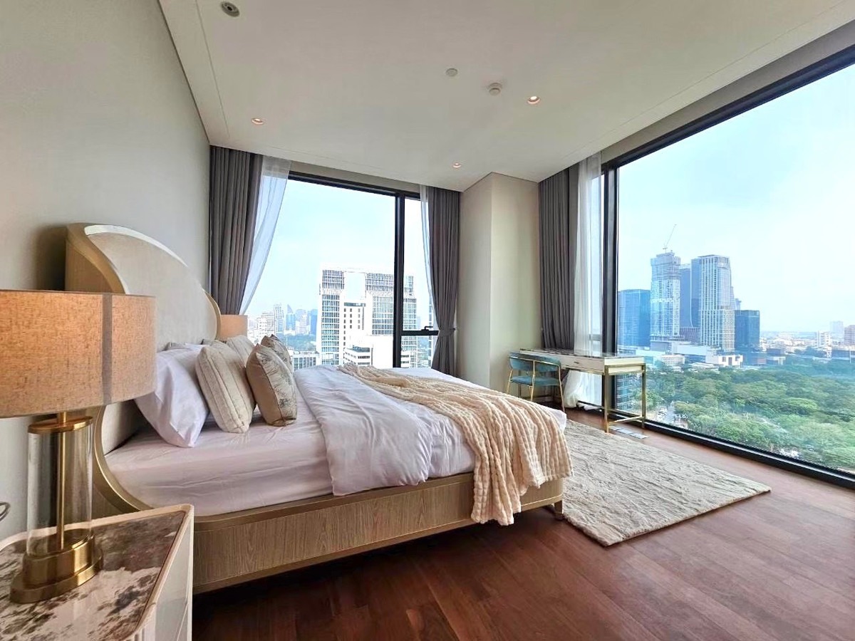 CondoWitthayu, Chidlom, Langsuan, Ploenchit : 🌇A Parkside Sanctuary at Sindhorn Kempinski Residence
