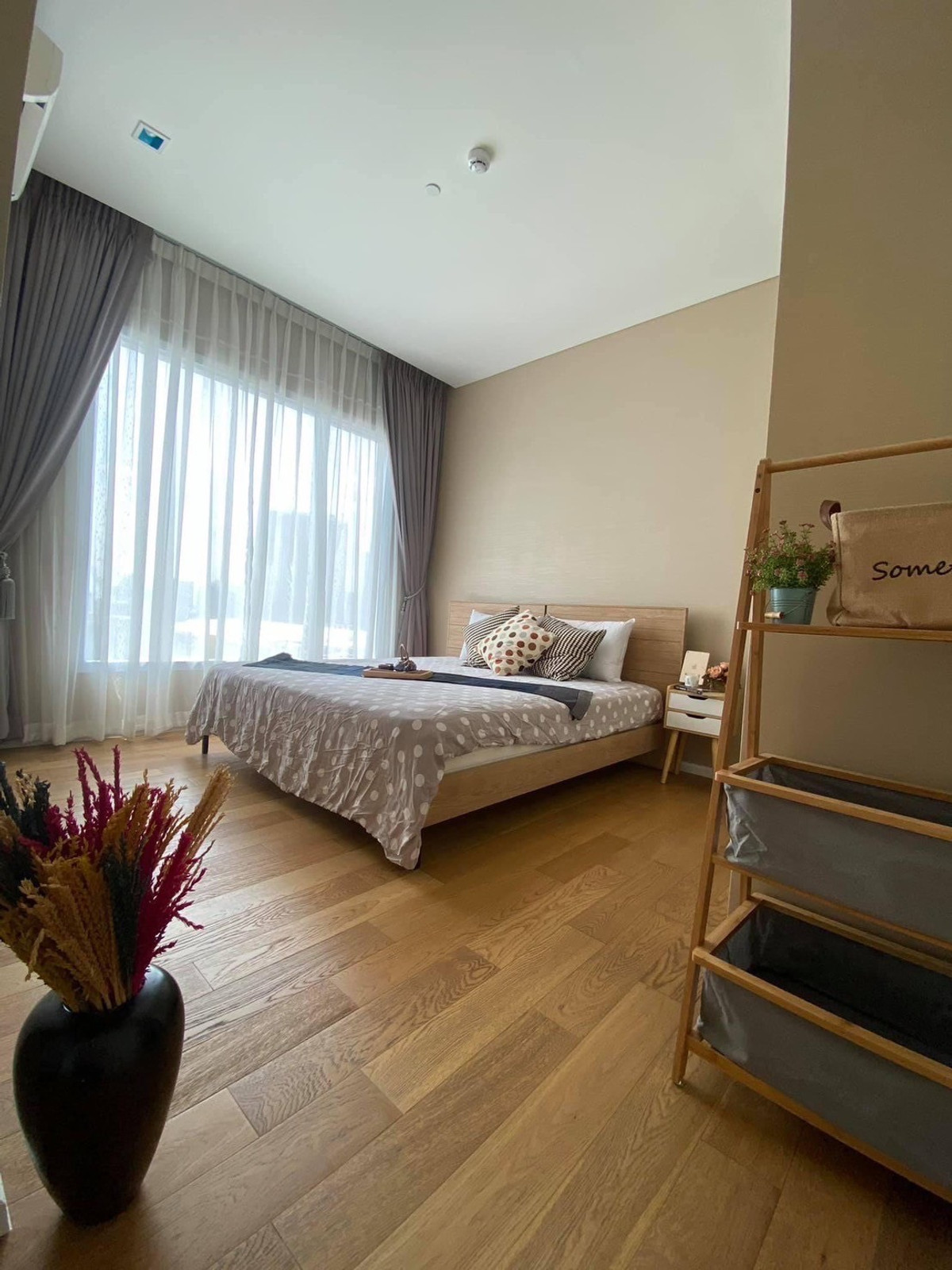 For RentCondoLadprao, Central Ladprao : !! Beautiful room for rent, Condo The Saint Residences, near MRT Phahon Yothin.