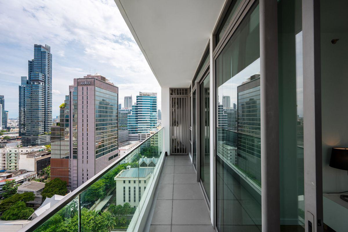 For SaleCondoSilom, Saladaeng, Bangrak : Condo for sale near Chula, 3 bedrooms, 2 bathrooms, 2 parking spaces (Fixed 1, not Fixed 1) 