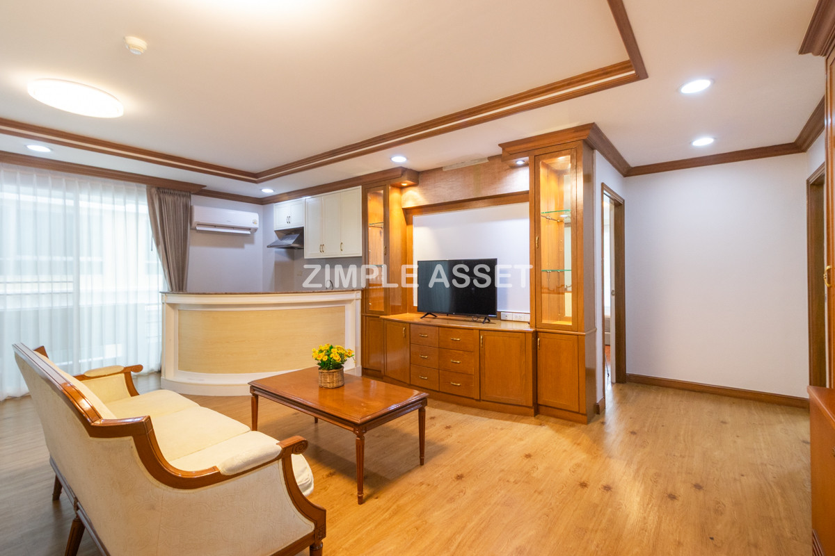 For RentSukhumvit, Asoke, Thonglor : Line ID: @zimple_asset  Residence for Rent in Soi Sawatdi, Sukhumvit. Spacious rooms, fully furnished, prime location.