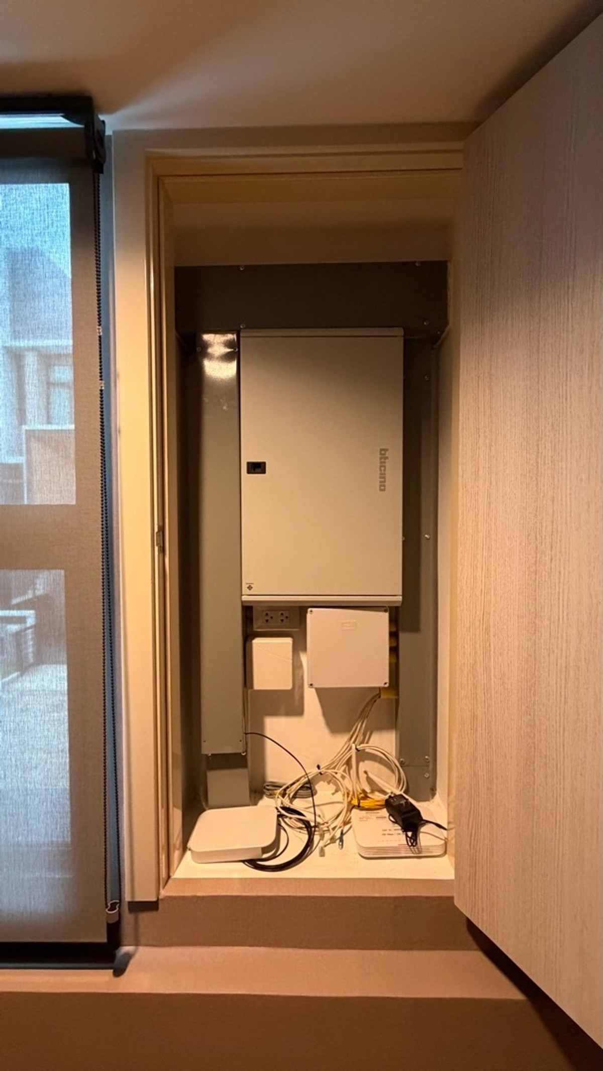 For SaleTownhomePattanakan, Srinakarin : Urgent sale, great price, Navana Define Srinakarin-Rama 9, luxury townhome, 3 floors, large functions, good value, premium location.