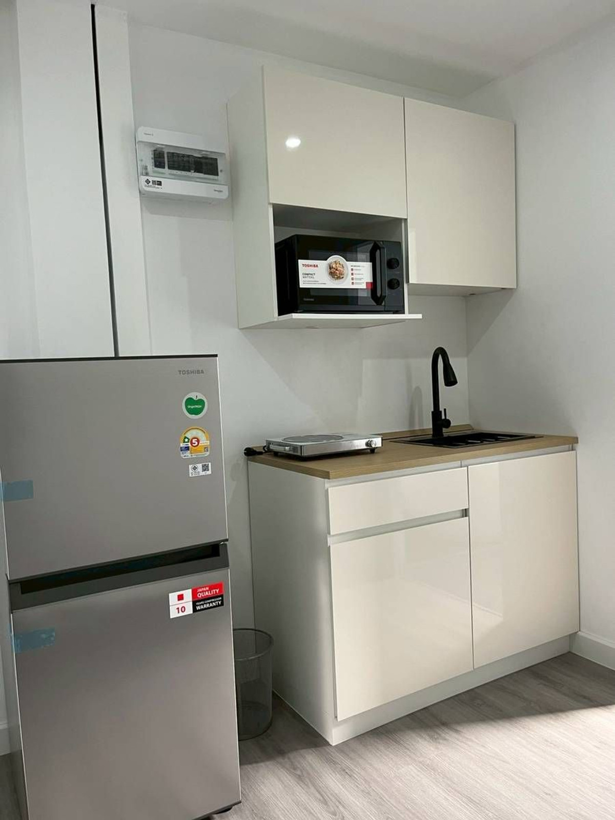 For RentChiang Mai : Line ID: @zimple_asset  Newly Opened Room near Fa Ham Intersection, Chiang Mai, Great location on Chiang Mai–Mae Jo Road with Doi Suthep views from every room. Spacious, new, beautifully designed rooms 🌿✨