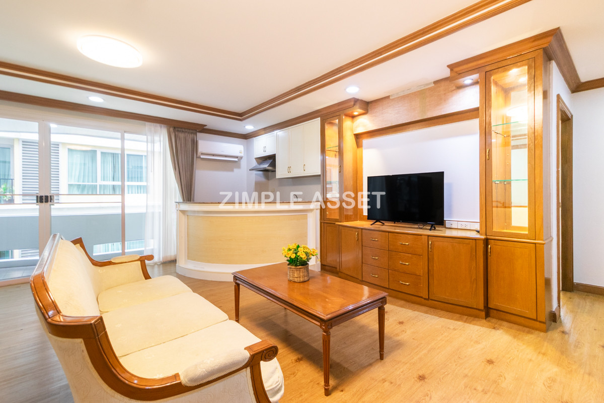 For RentSukhumvit, Asoke, Thonglor : Line ID: @zimple_asset  Residence for Rent in Soi Sawatdi, Sukhumvit. Spacious rooms, fully furnished, prime location.