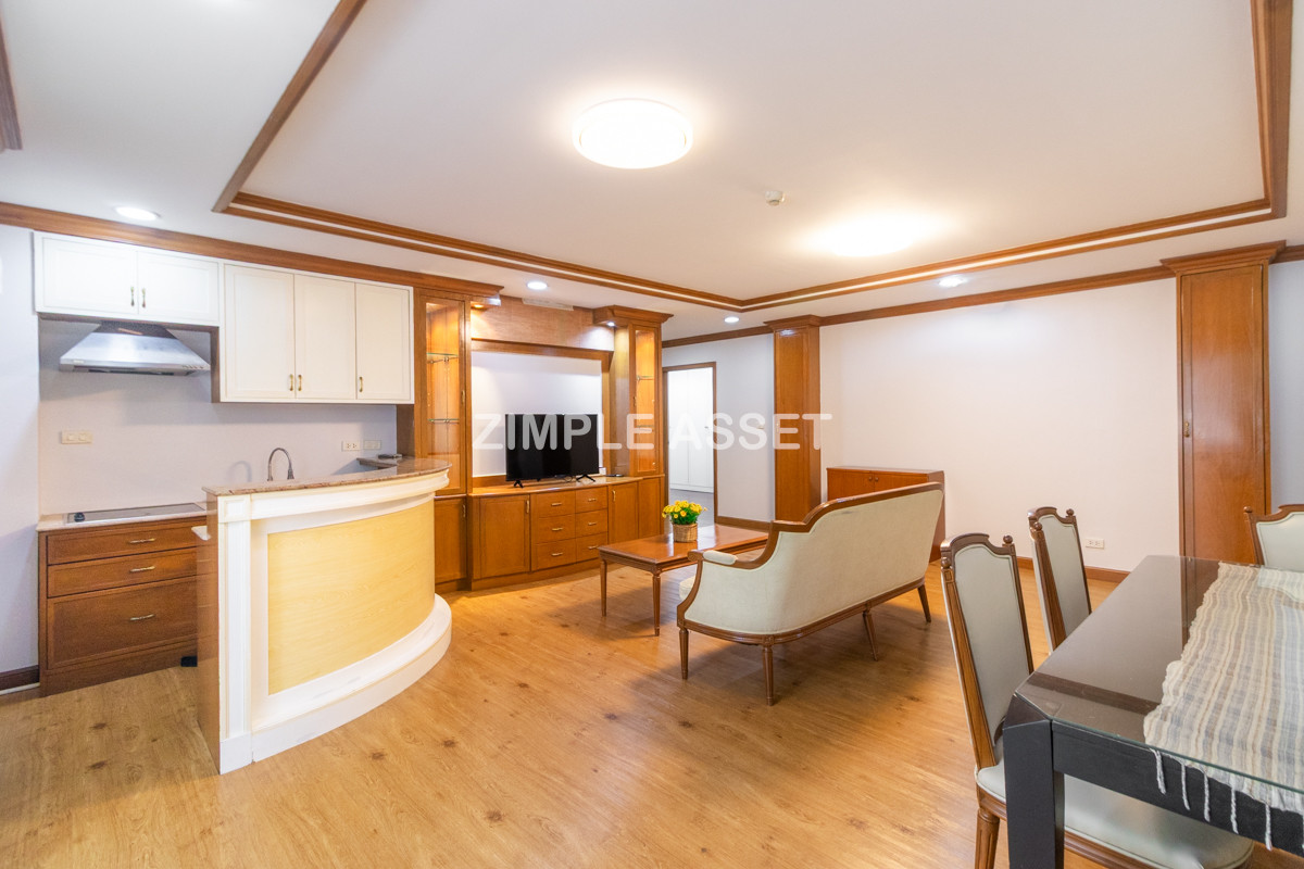 For RentSukhumvit, Asoke, Thonglor : Line ID: @zimple_asset  Residence for Rent in Soi Sawatdi, Sukhumvit. Spacious rooms, fully furnished, prime location.