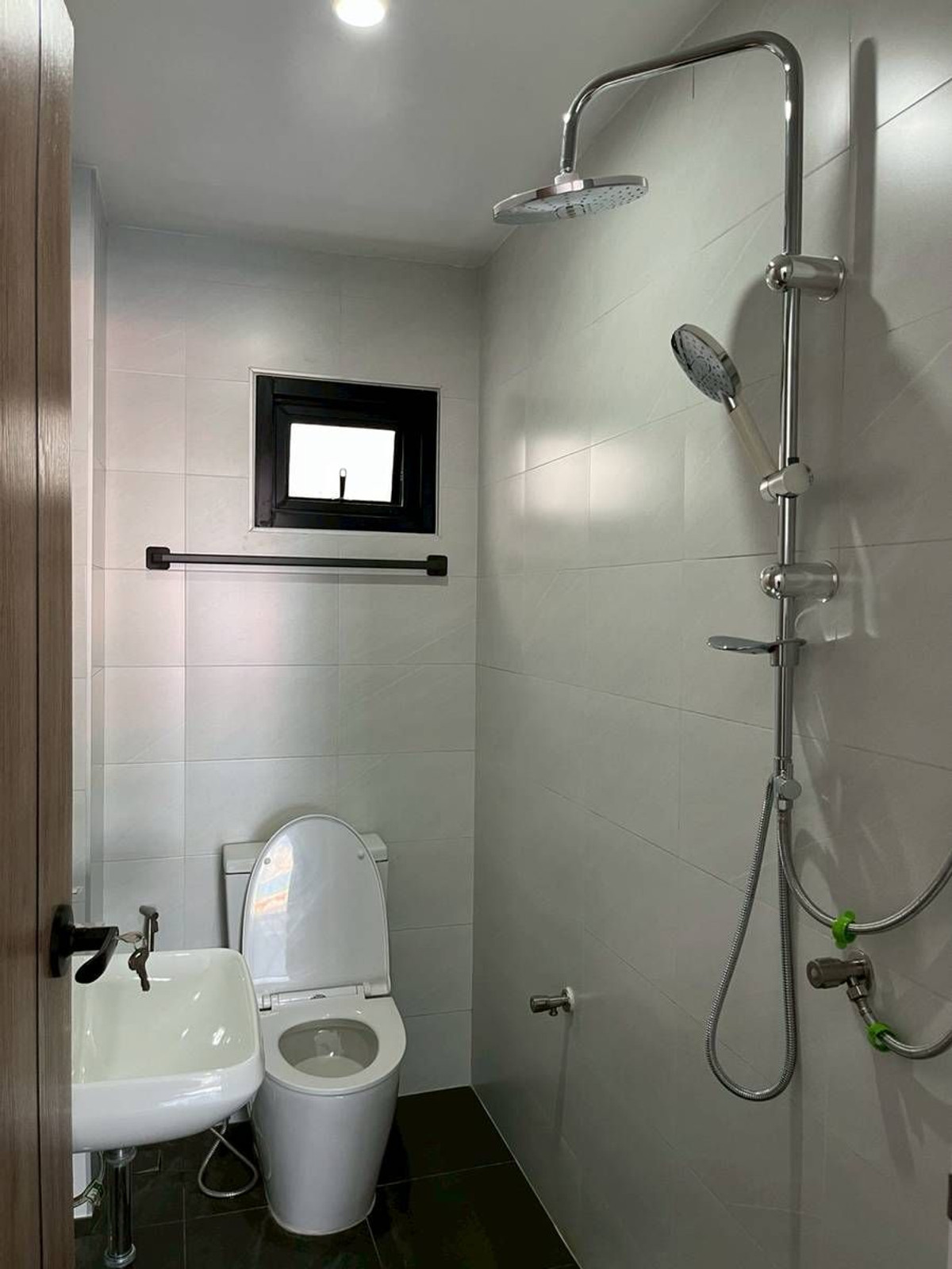 For RentChiang Mai : Line ID: @zimple_asset  Newly Opened Room near Fa Ham Intersection, Chiang Mai, Great location on Chiang Mai–Mae Jo Road with Doi Suthep views from every room. Spacious, new, beautifully designed rooms 🌿✨