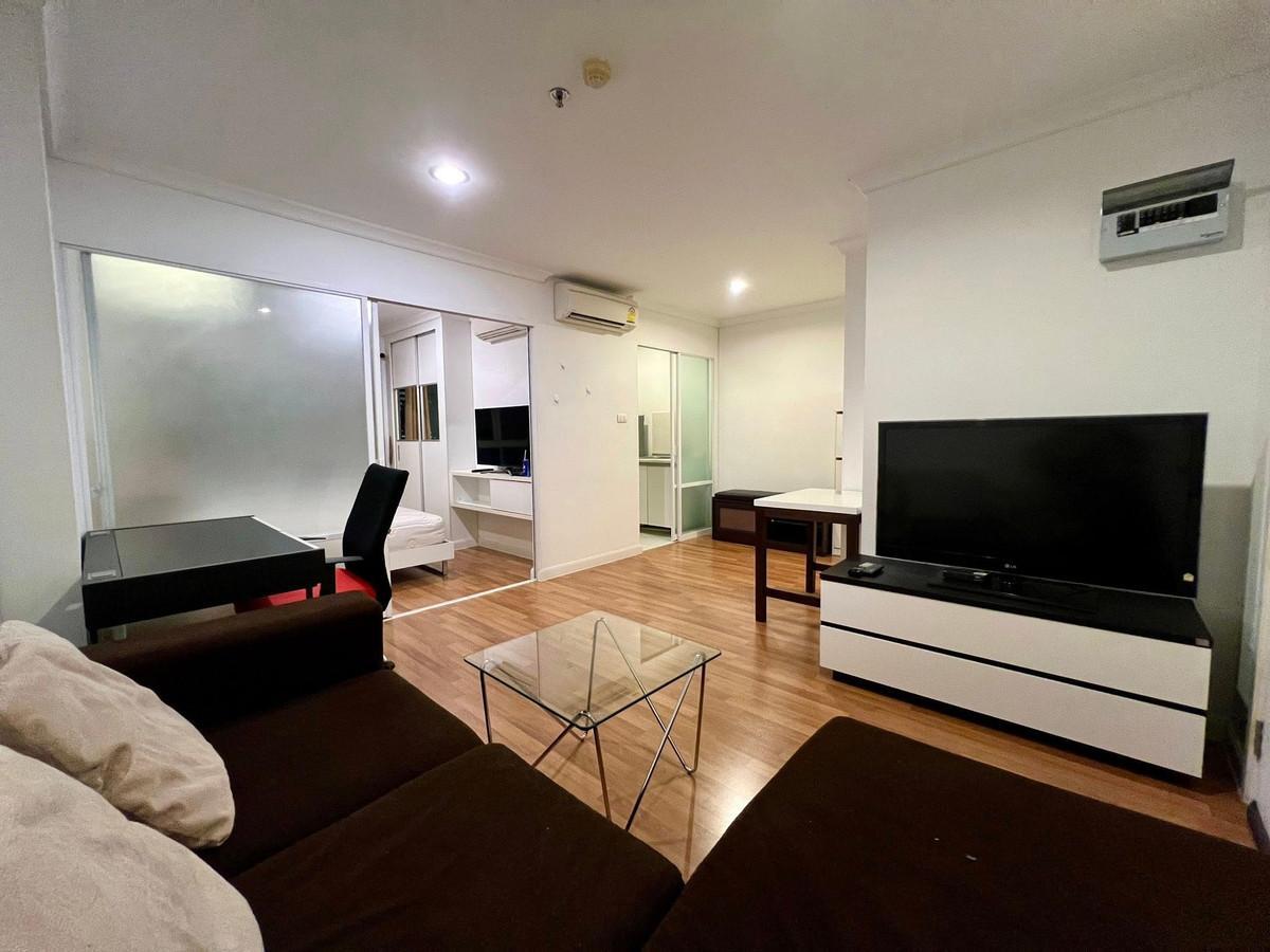 ขายคอนโดพระราม 9 เพชรบุรีตัดใหม่ RCA : Lumpini Place Rama 9 - Ratchada / 1 Bedroom (FOR SALE), ลุมพินี เพลส พระราม 9 - รัชดา / 1 ห้องนอน (ขาย) PRAEW131