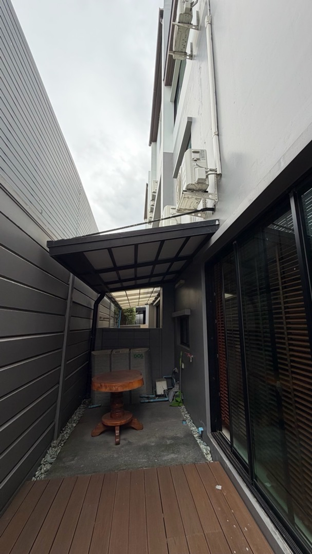 For SaleTownhomePattanakan, Srinakarin : Urgent sale, great price, Navana Define Srinakarin-Rama 9, luxury townhome, 3 floors, large functions, good value, premium location.