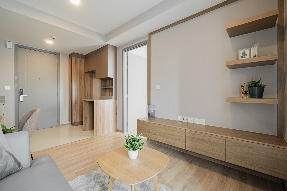 For RentCondoSukhumvit, Asoke, Thonglor : 🔥Urgent Rental🔥 Taka House Ekkamai 12, beautifully decorated, fully furnished, ready to move in, near BTS Ekkamai.