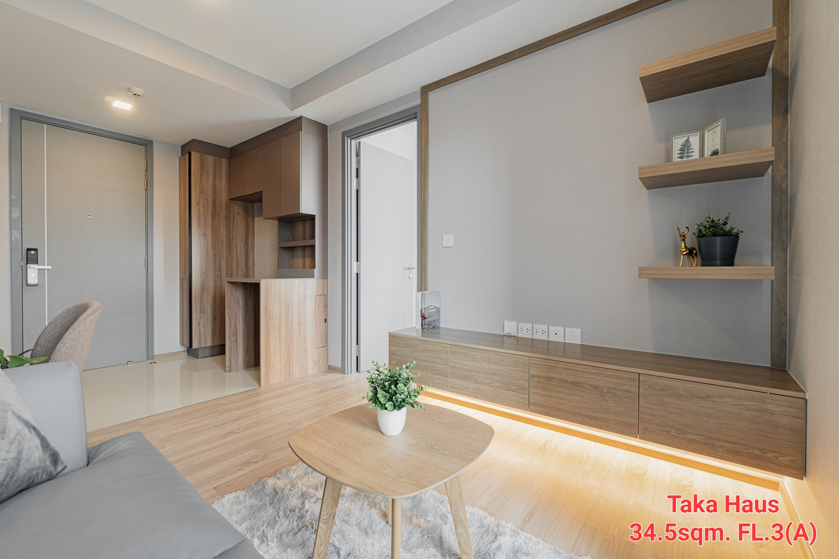 For RentCondoSukhumvit, Asoke, Thonglor : 🔥Urgent Rental🔥 Taka House Ekkamai 12, beautifully decorated, fully furnished, ready to move in, near BTS Ekkamai.
