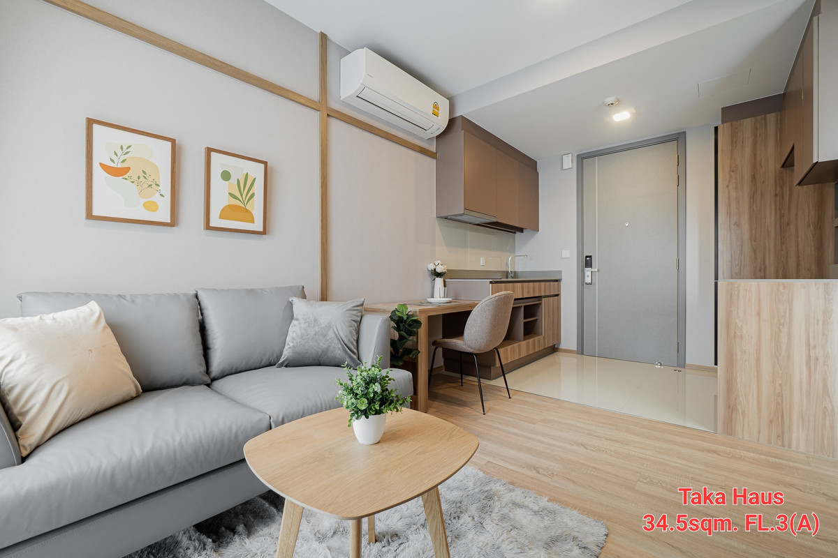 For RentCondoSukhumvit, Asoke, Thonglor : 🔥Urgent Rental🔥 Taka House Ekkamai 12, beautifully decorated, fully furnished, ready to move in, near BTS Ekkamai.