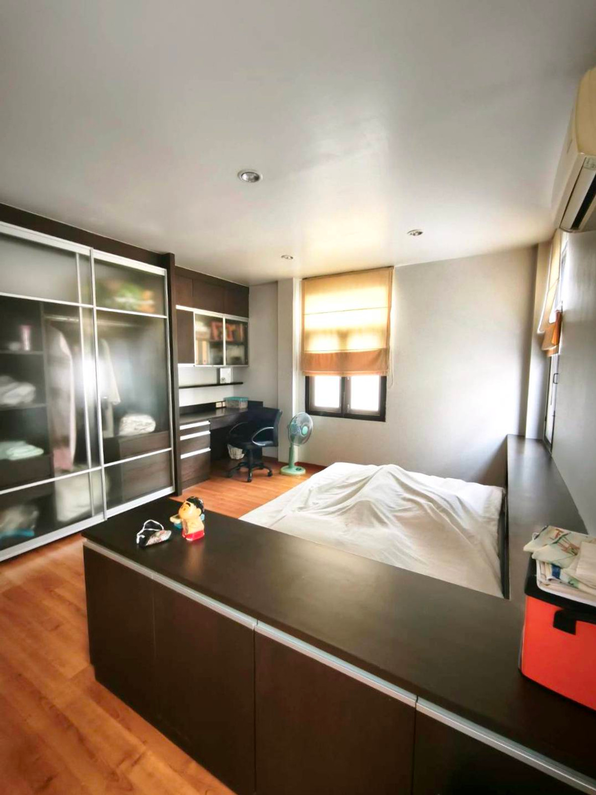 ขายบ้านอ่อนนุช อุดมสุข : 17/2/2026, บ้านเดี่ยว อารียา คาซ่า อ่อนนุช ใกล้ BTSอ่อนนุช บ้านเดี่ยว 3 ชั้น  หันหน้าทิศใต้