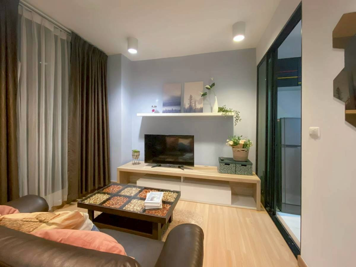 For SaleCondoRatchadapisek, Huaikwang, Suttisan : Urgent sale!! Condo CHATEAU IN TOWN Ratchada 10, fully furnished, ready to move in, size 49 sq m.