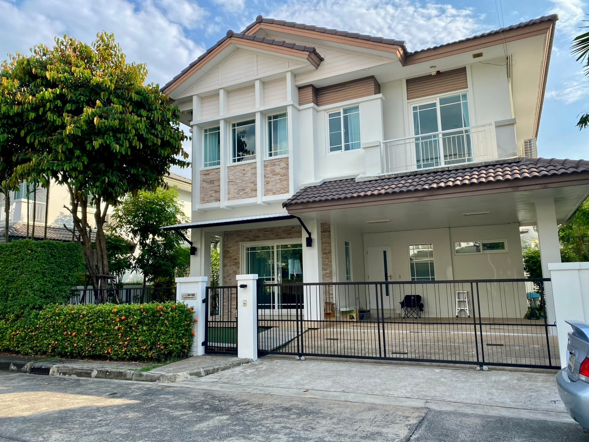 ให้เช่าบ้านพัฒนาการ ศรีนครินทร์ : ให้เช่า บ้านเดี่ยวมัณฑนา กรุงเทพกรีฑา 7 | พื้นที่ 67 ตร.วา | ฟังก์ชันครบ ทำเลดี เข้า–ออกสะดวก