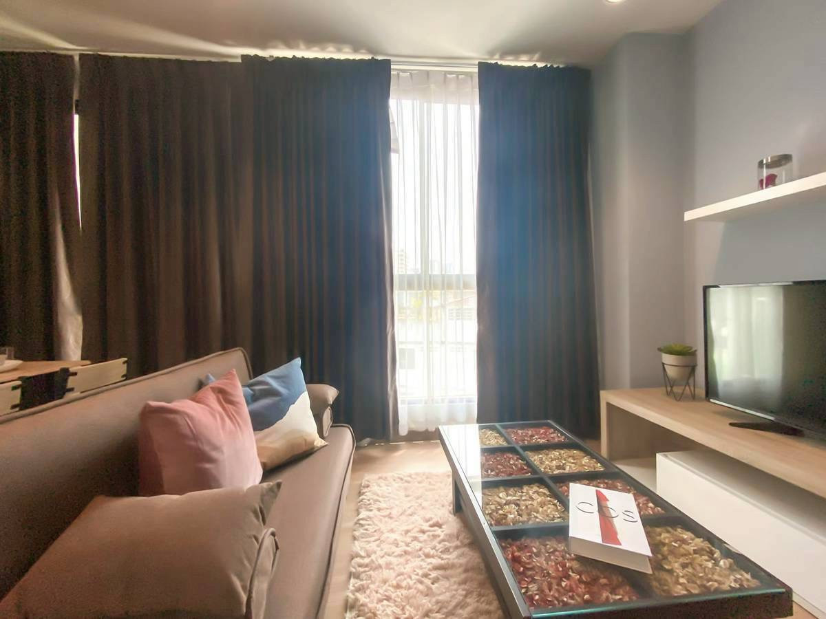 For SaleCondoRatchadapisek, Huaikwang, Suttisan : Urgent sale!! Condo CHATEAU IN TOWN Ratchada 10, fully furnished, ready to move in, size 49 sq m.