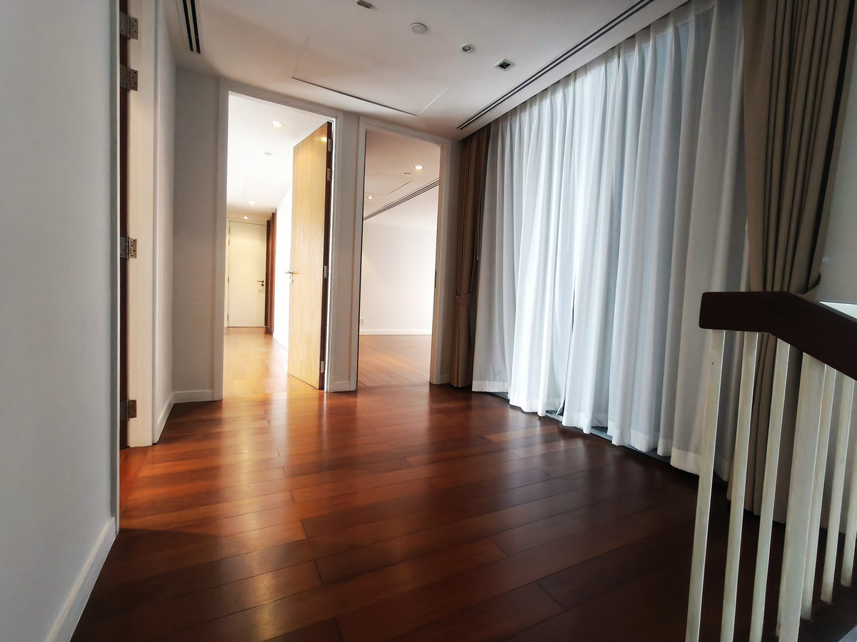 ขายคอนโดพระราม 3 สาธุประดิษฐ์ : ✨ The Pano Rama 3: ที่สุดแห่งการลงทุนและที่อยู่อาศัยระดับอัลตร้าลักชัวรีริมเจ้าพระยา พร้อมที่จอดรถส่วนตัว 5 คัน! ✨