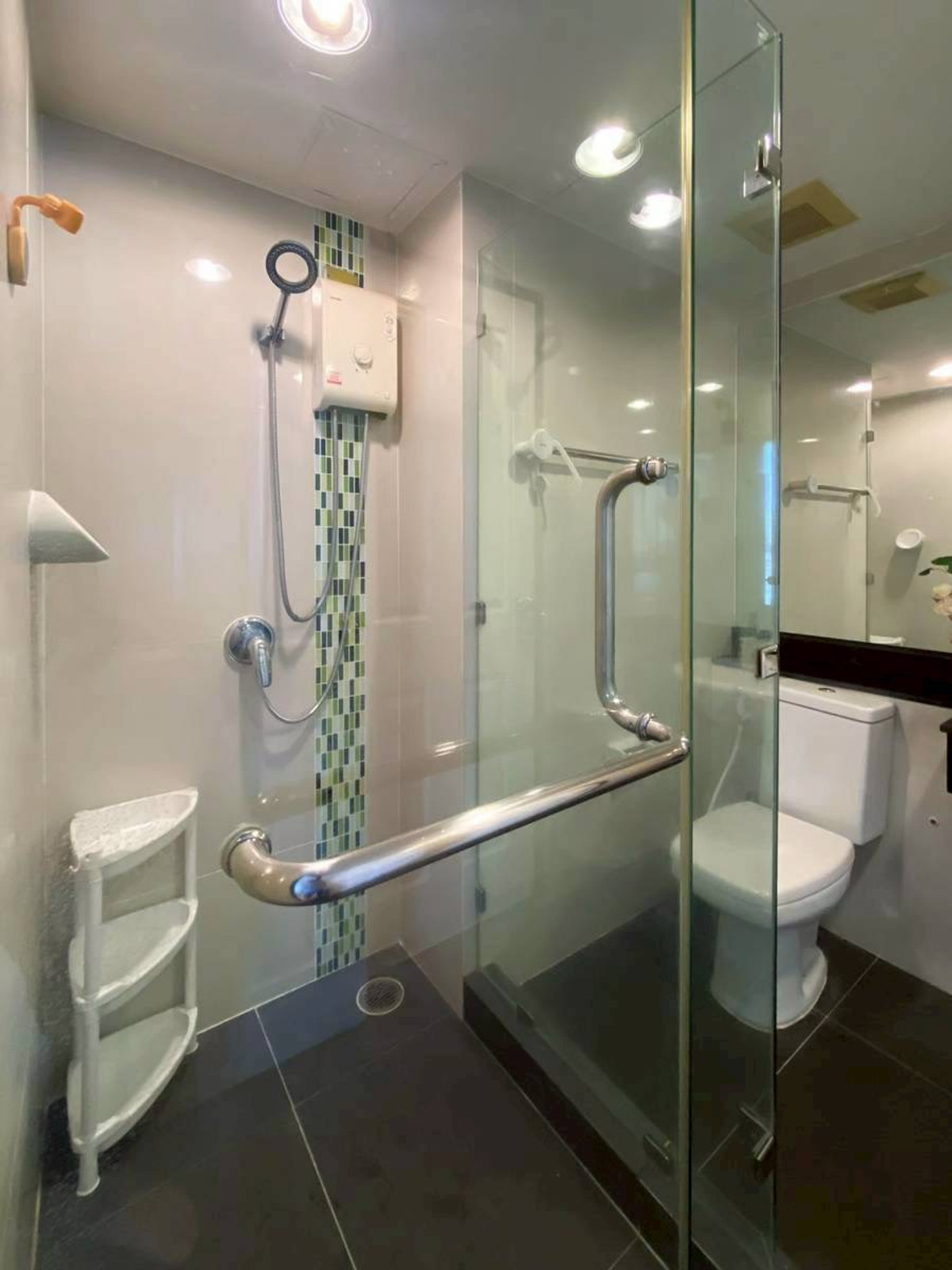 For SaleCondoRatchadapisek, Huaikwang, Suttisan : Urgent sale!! Condo CHATEAU IN TOWN Ratchada 10, fully furnished, ready to move in, size 49 sq m.