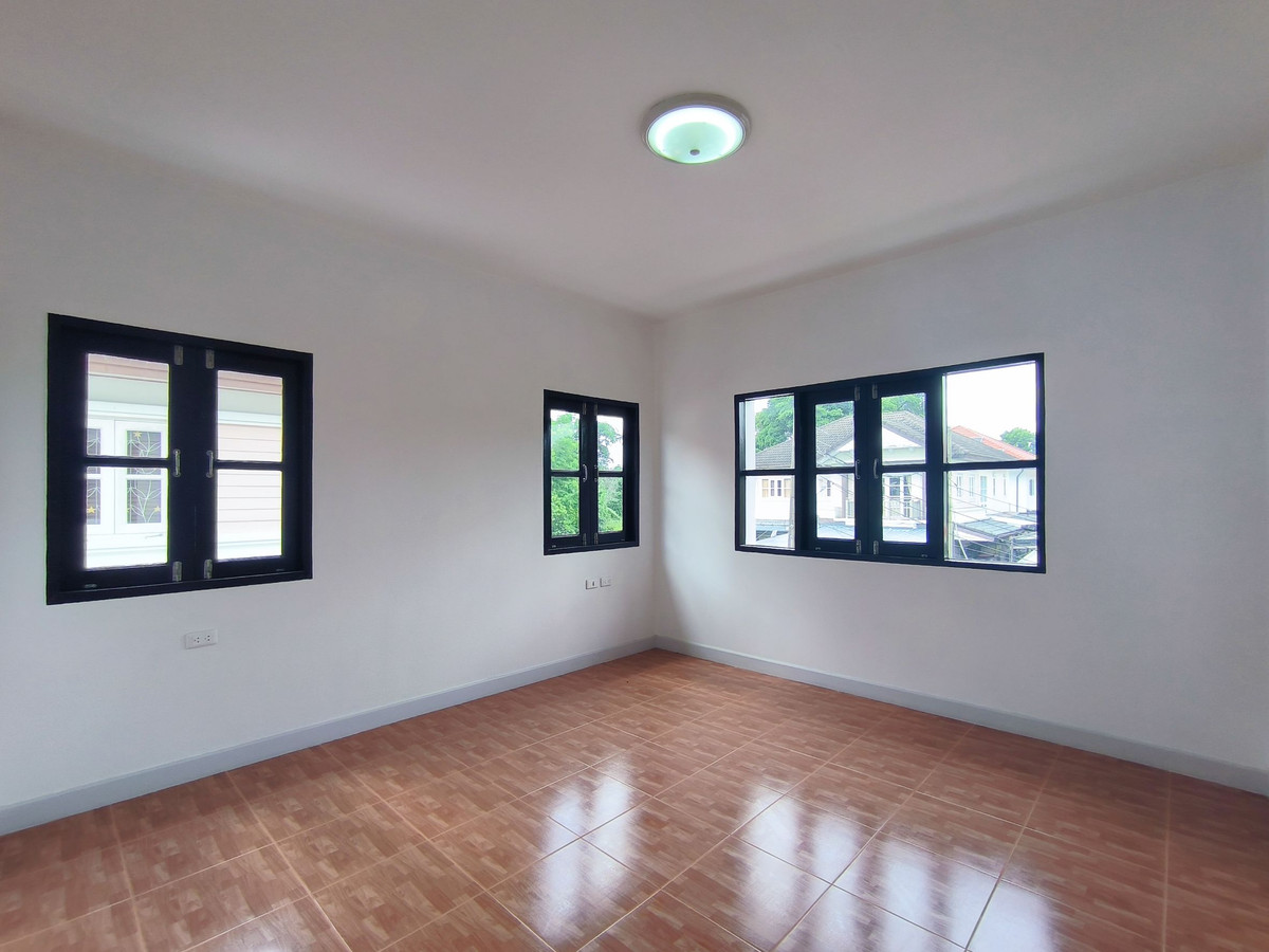 For SaleHouseNawamin, Ramindra : For Sale: 2-storey Detached House, Setthasiri Ramintra, Corner house, 76.3 Sq.Wah.