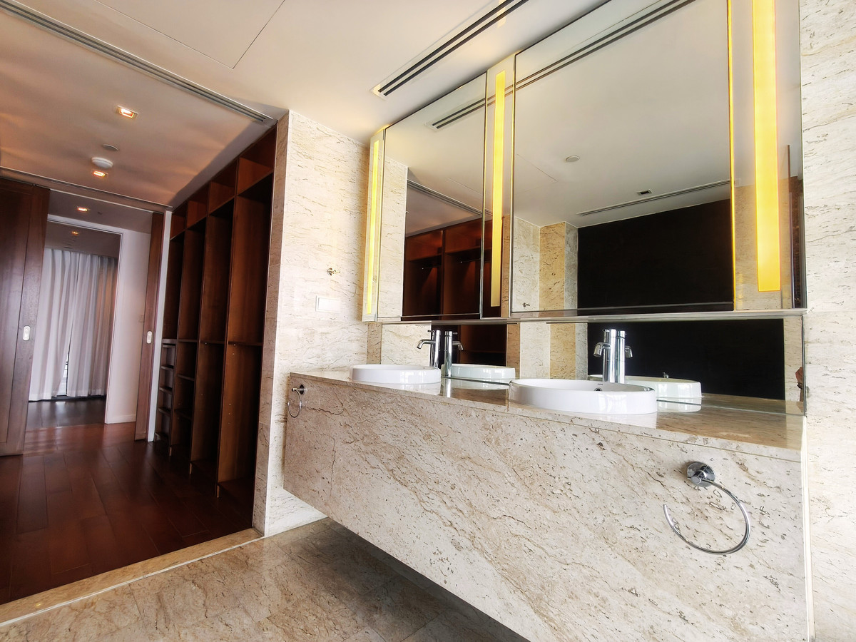 ขายคอนโดพระราม 3 สาธุประดิษฐ์ : ✨ The Pano Rama 3: ที่สุดแห่งการลงทุนและที่อยู่อาศัยระดับอัลตร้าลักชัวรีริมเจ้าพระยา พร้อมที่จอดรถส่วนตัว 5 คัน! ✨