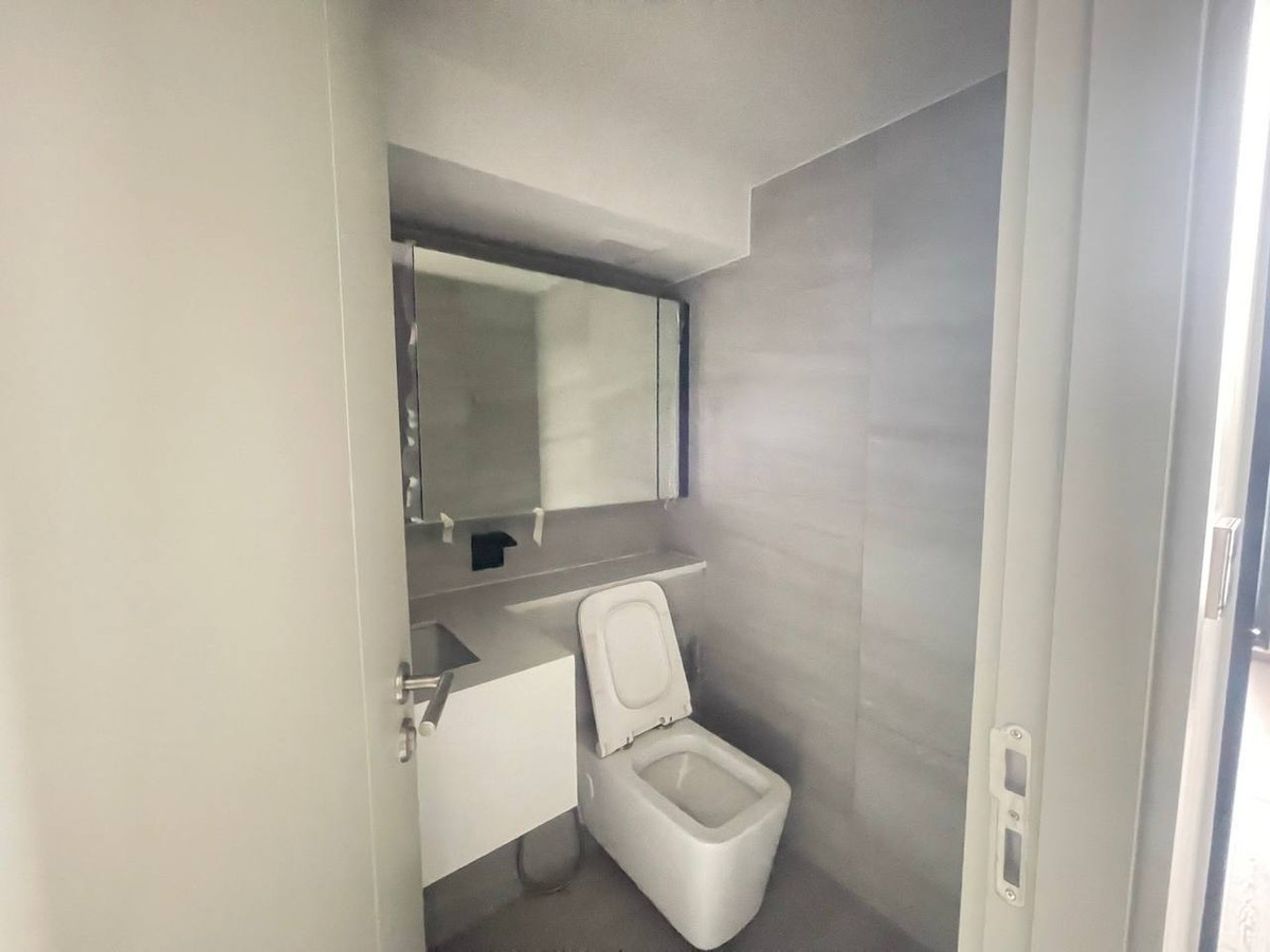 For RentCondoSiam Paragon ,Chulalongkorn,Samyan : Park Origin Chula Samyan【𝐑𝐄𝐍𝐓】🔥Luxury modern style, sharp lines and dark tones create a very elegant and expensive mood🔥 Contact Line ID: @hacondo