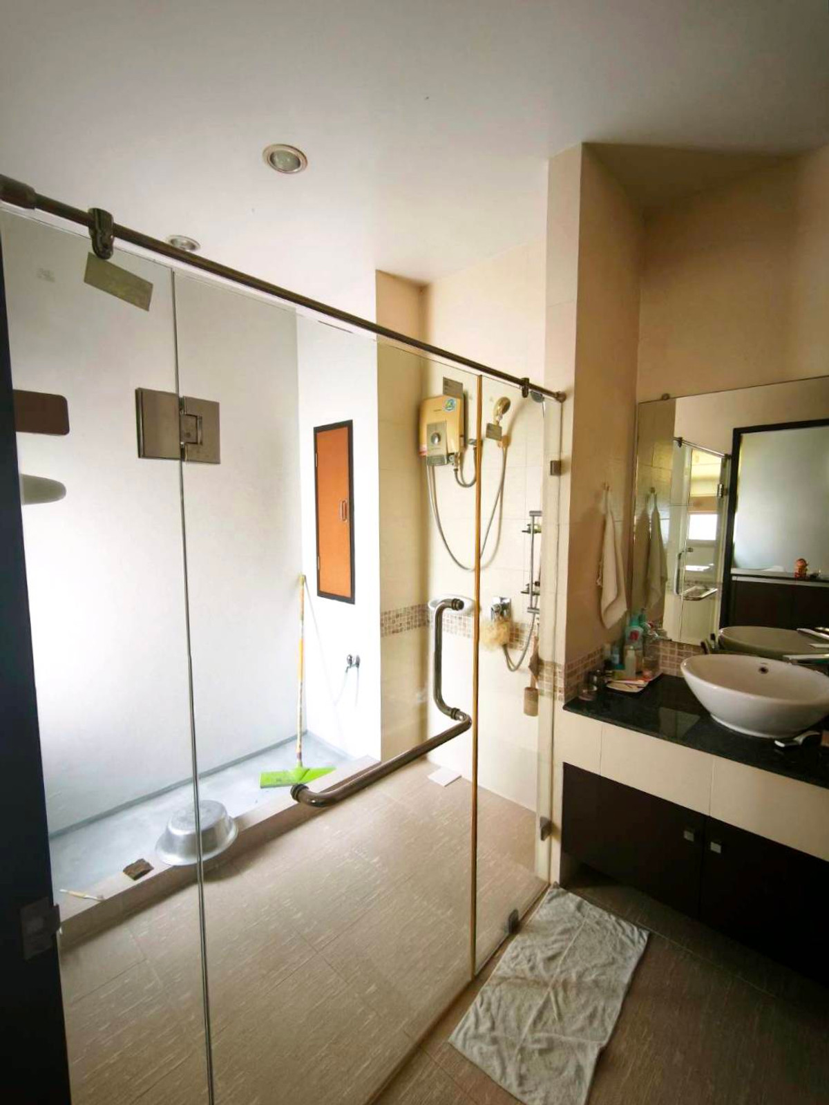 ขายบ้านอ่อนนุช อุดมสุข : 17/2/2026, บ้านเดี่ยว อารียา คาซ่า อ่อนนุช ใกล้ BTSอ่อนนุช บ้านเดี่ยว 3 ชั้น  หันหน้าทิศใต้