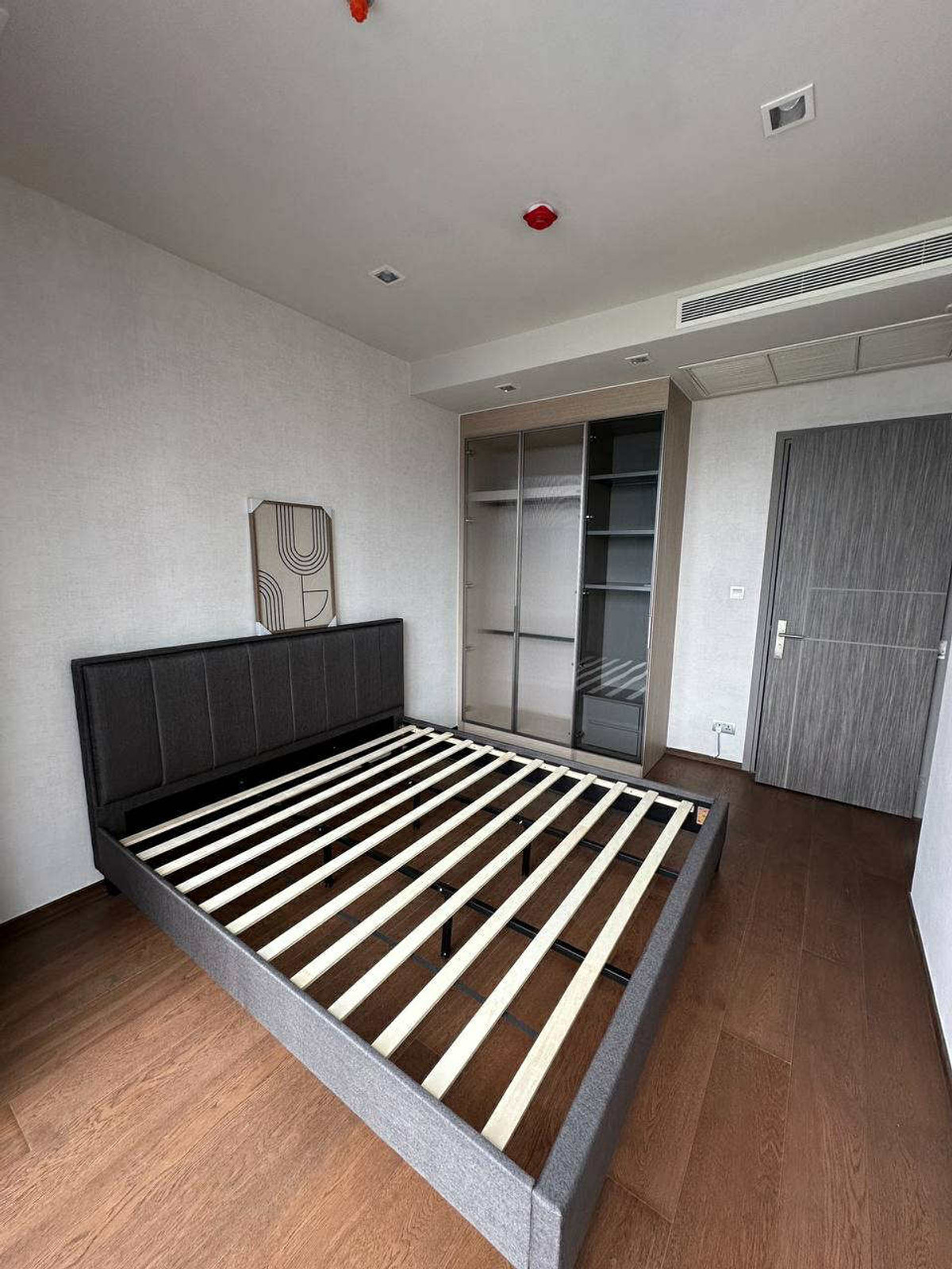 For SaleCondoAri,Anusaowaree : Ideo Q Victory【𝐒𝐄𝐋𝐋 & 𝐑𝐄𝐍𝐓】🔥A sharp modern tone with a touch of simple, cool luxury. Every detail is perfectly arranged in Victory Style.🔥 Contact Line ID: @hacondo