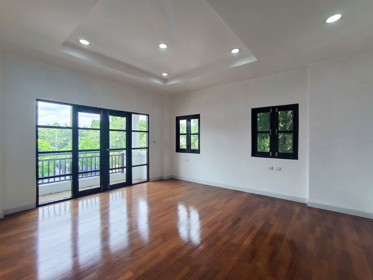 For SaleHouseNawamin, Ramindra : For Sale: 2-storey Detached House, Setthasiri Ramintra, Corner house, 76.3 Sq.Wah.