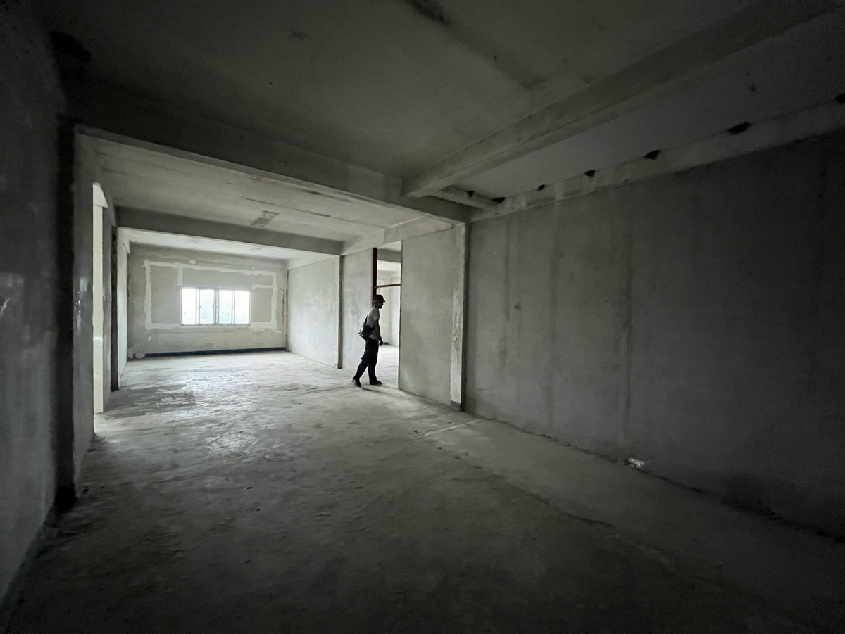 For RentWarehousePattanakan, Srinakarin : Warehouse, commercial building on the main road Phatthanakan - Prawet, near the airport / Lat Krabang / Motorway Chonburi and Bangna-Trad Road.