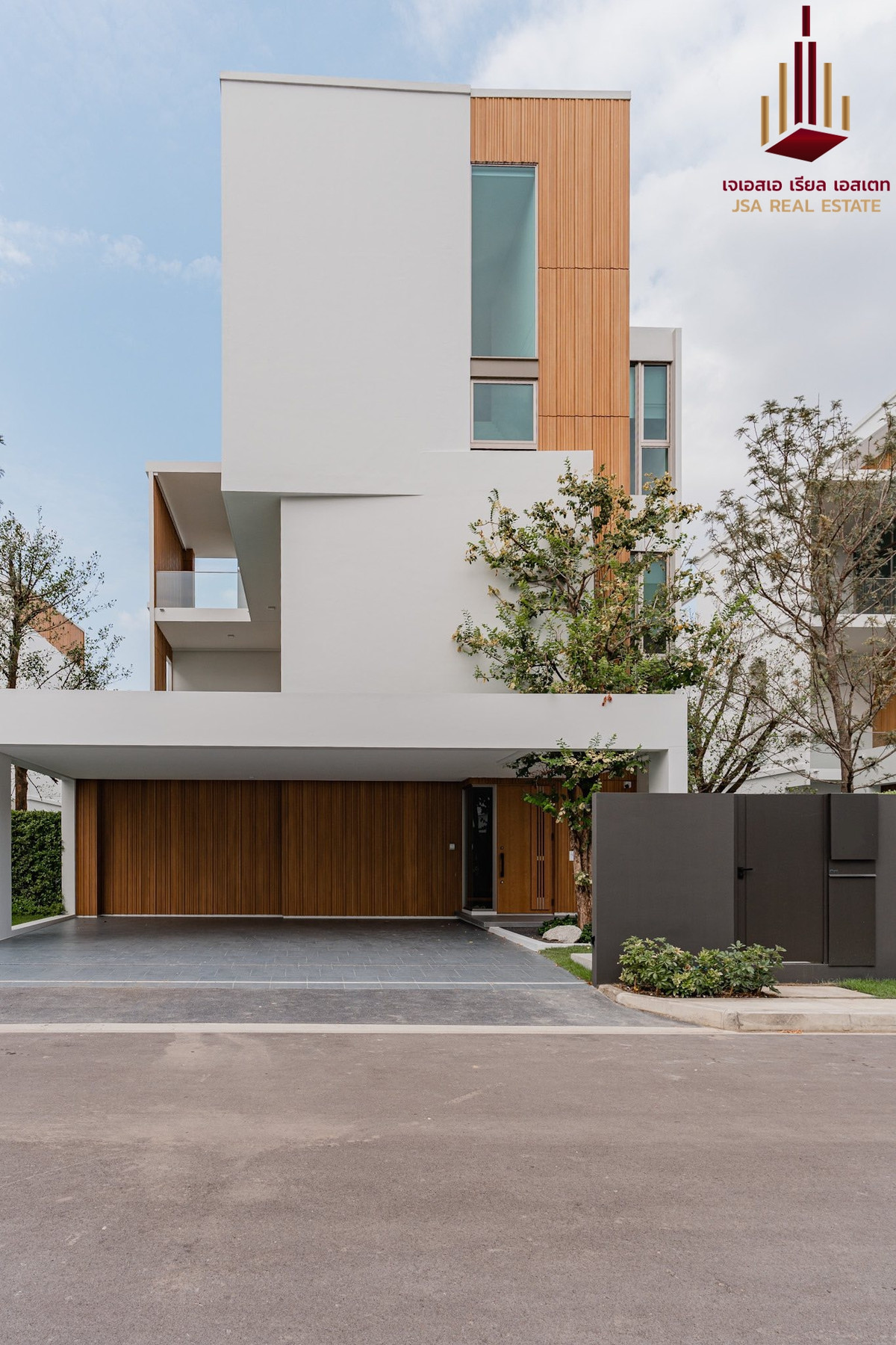 For RentHousePattanakan, Srinakarin : ✨ For Rent: VIVE Rama 9✨ 💰 Only 230,000 THB/month